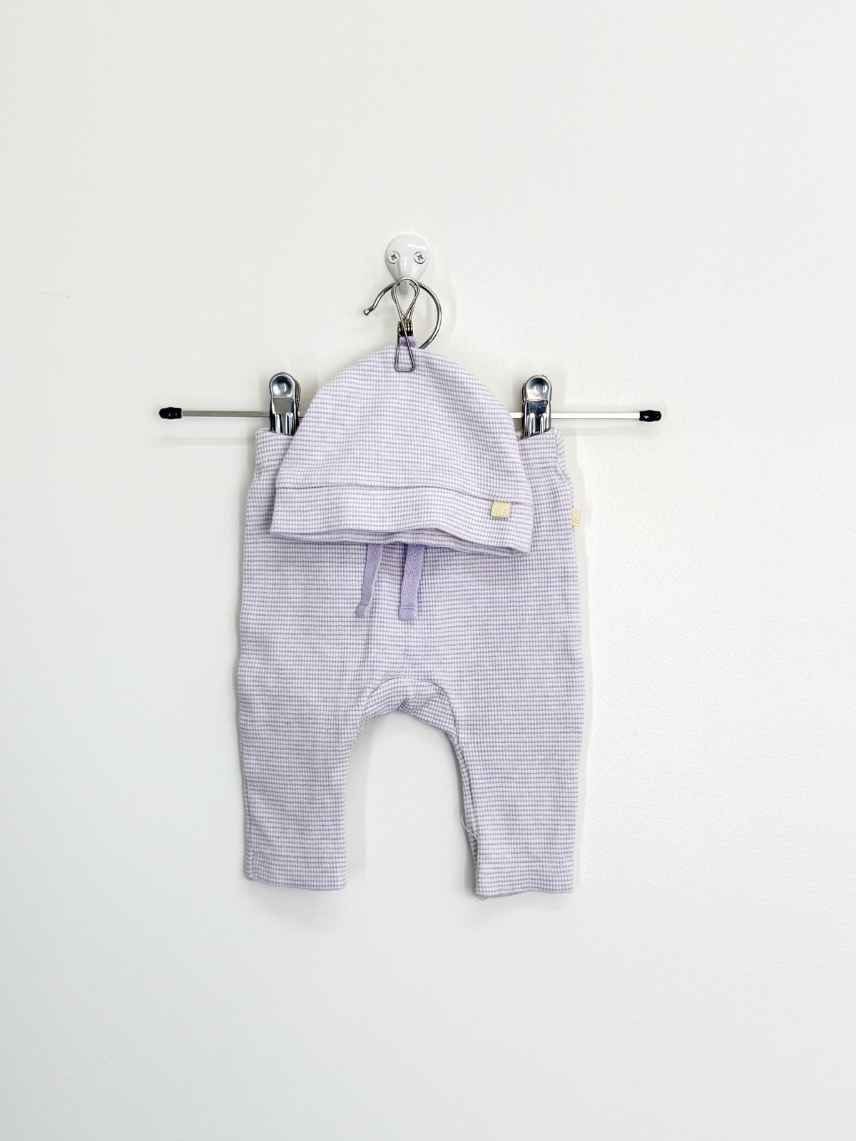 Wilson & Frenchy organic striped rib legging + beanie - lilac (0-3m)