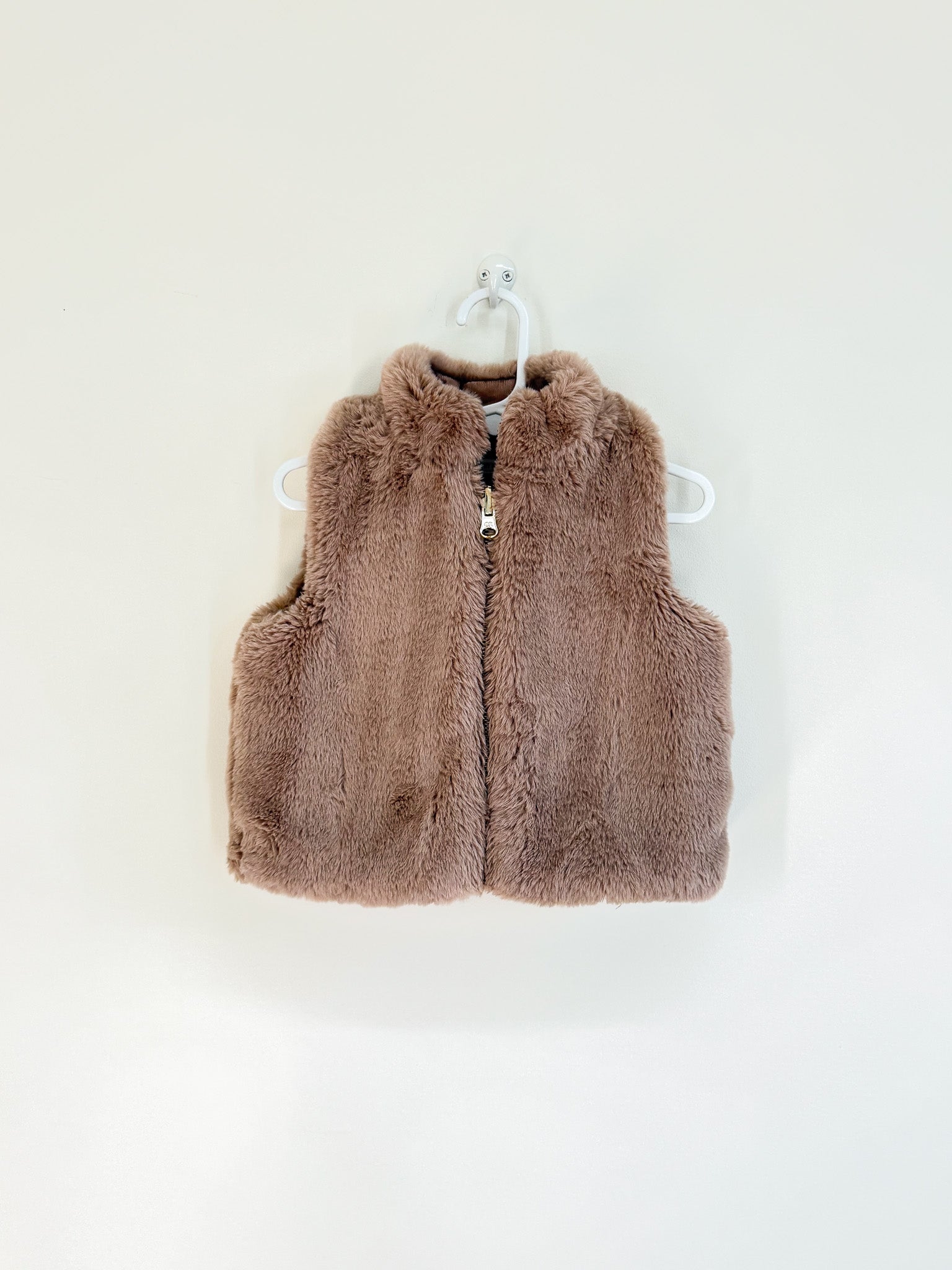 Country Road reversible faux fur vest jacket (12-18m)
