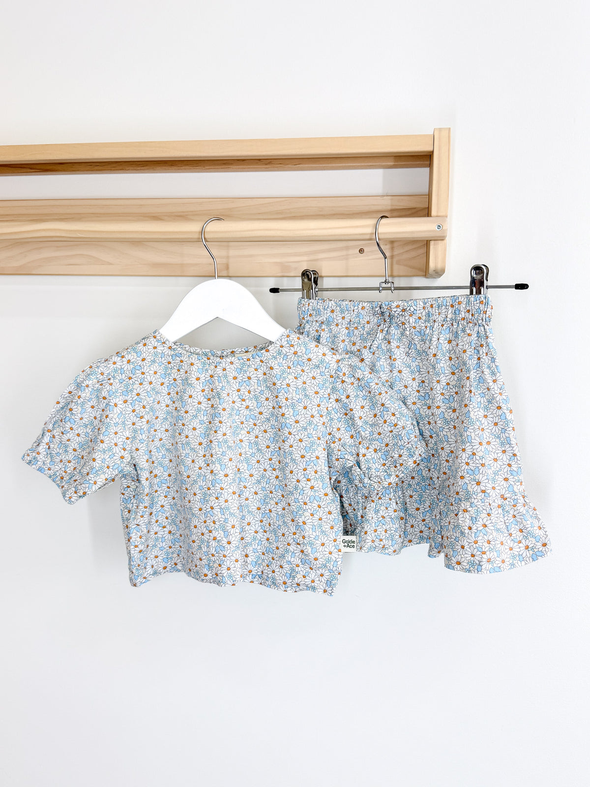 Goldie + Ace daisy puff sleeve top + skirt set (2y)