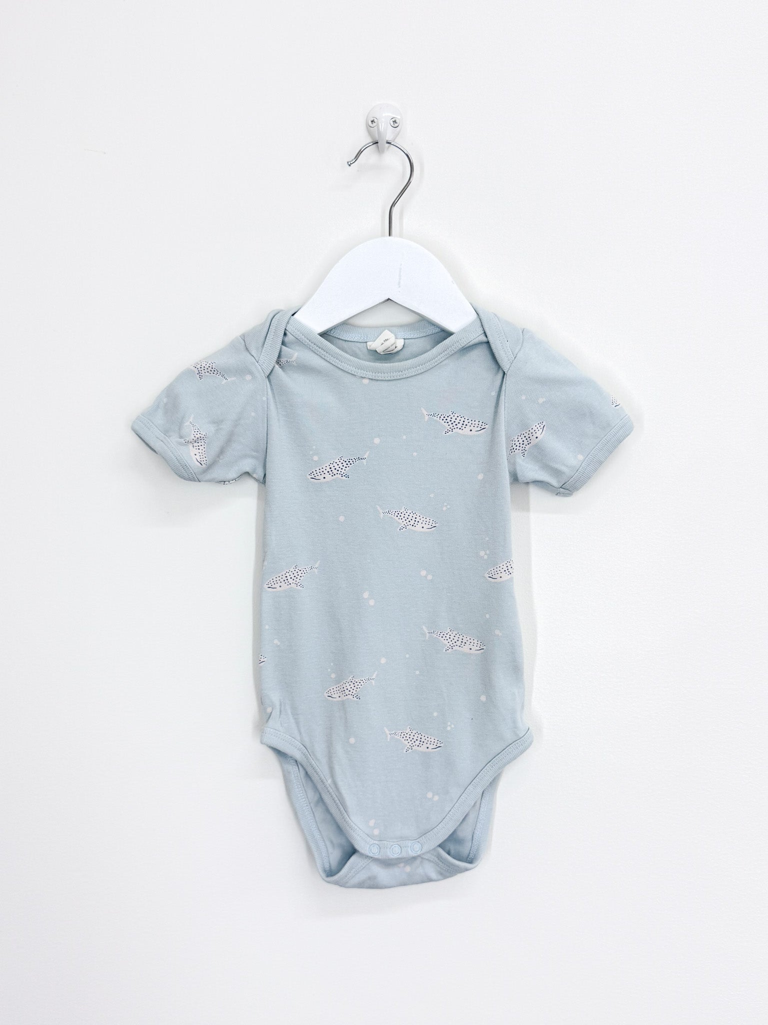 Nature Baby organic short sleeve bodysuit - spotted whale shark (6-12m)