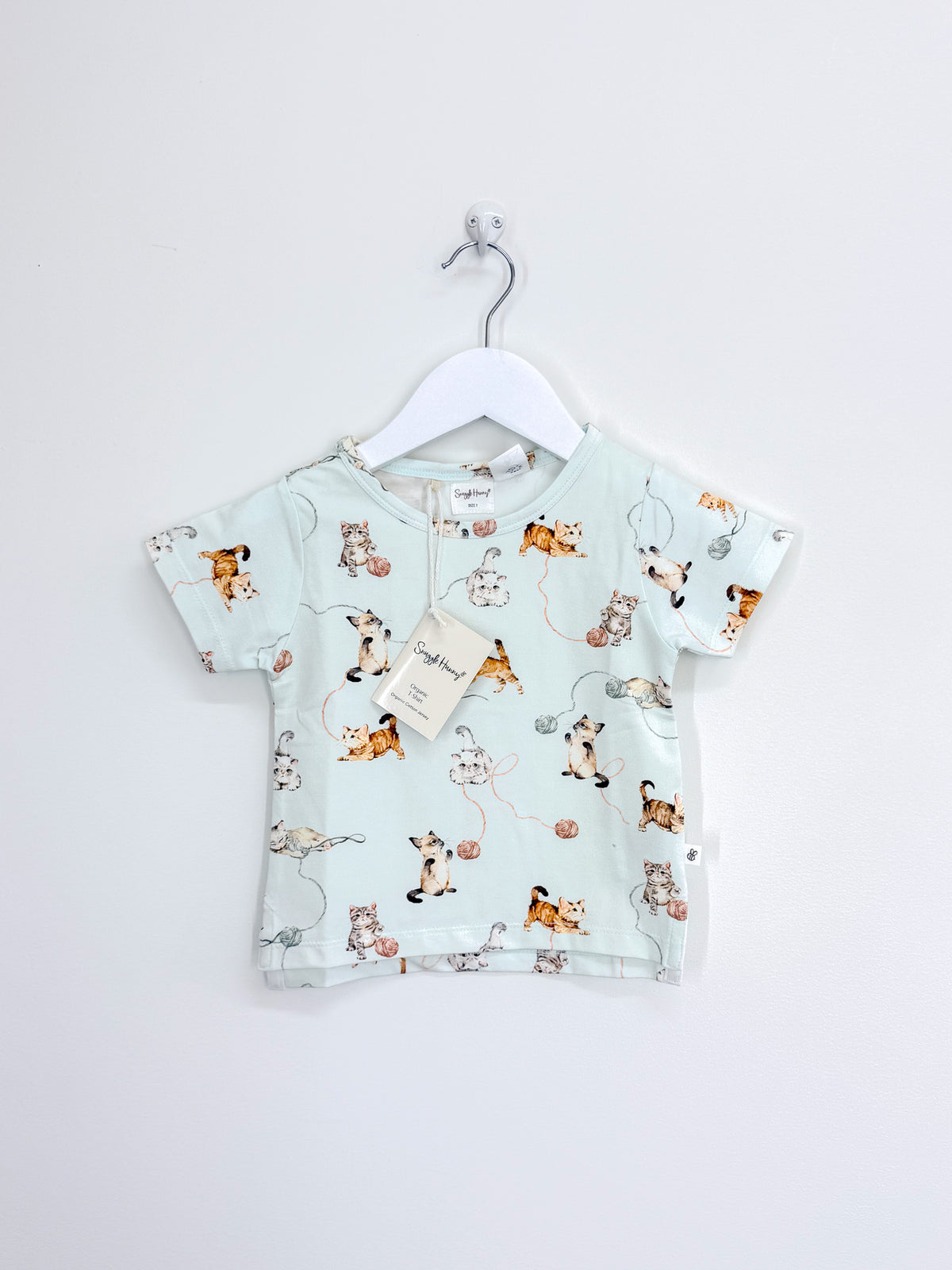 BNWT Snuggle Hunny organic short sleeve tee - kittens (1y)
