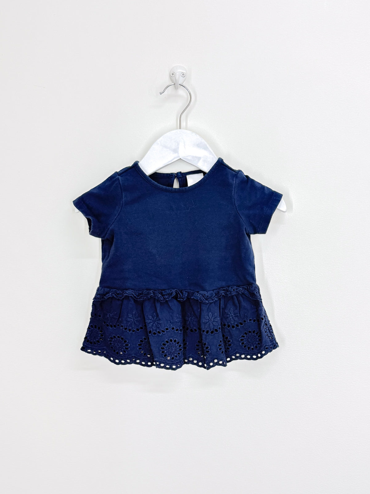 Teeny Weeny short sleeve navy broderie peplum top (6-12m)