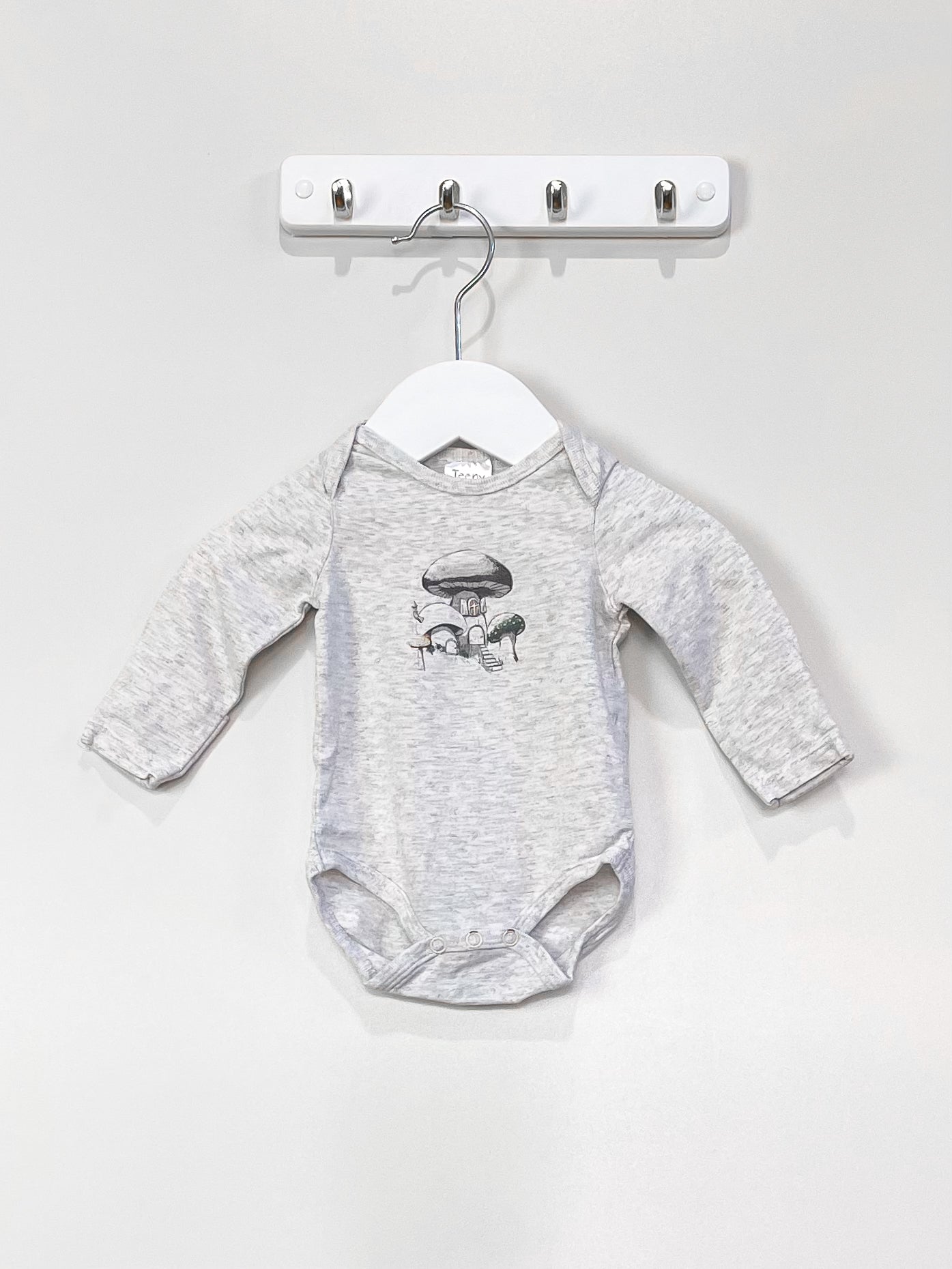 Teeny Weeny mushroom bodysuit (newborn)