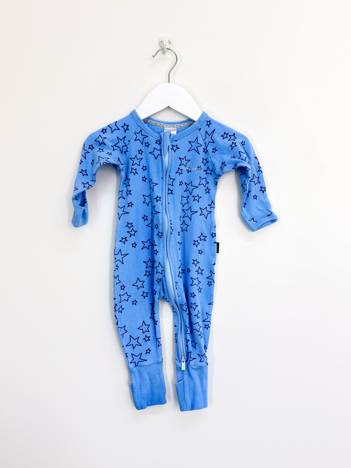 Bonds rib wondersuit - blue stars (3-6m)