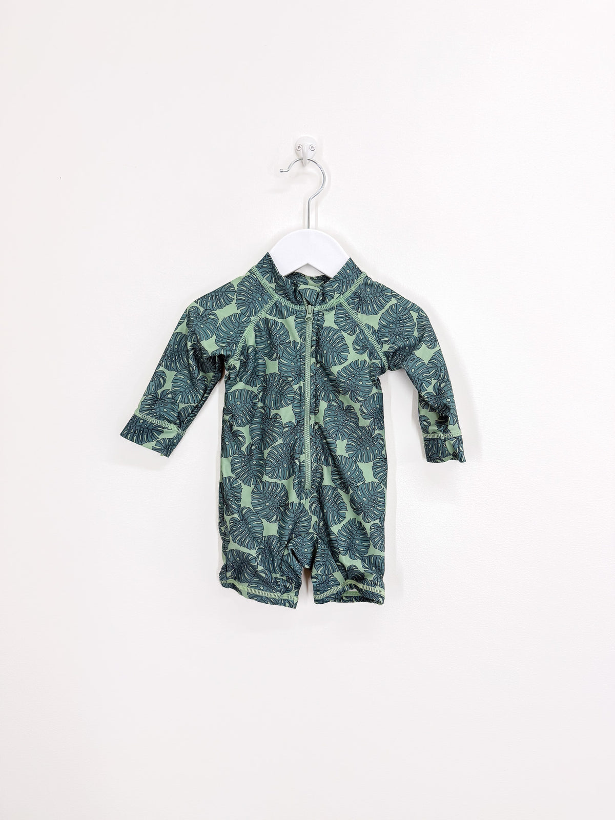 Cotton On Kids long sleeve swimsuit - monsterra (3-6m)