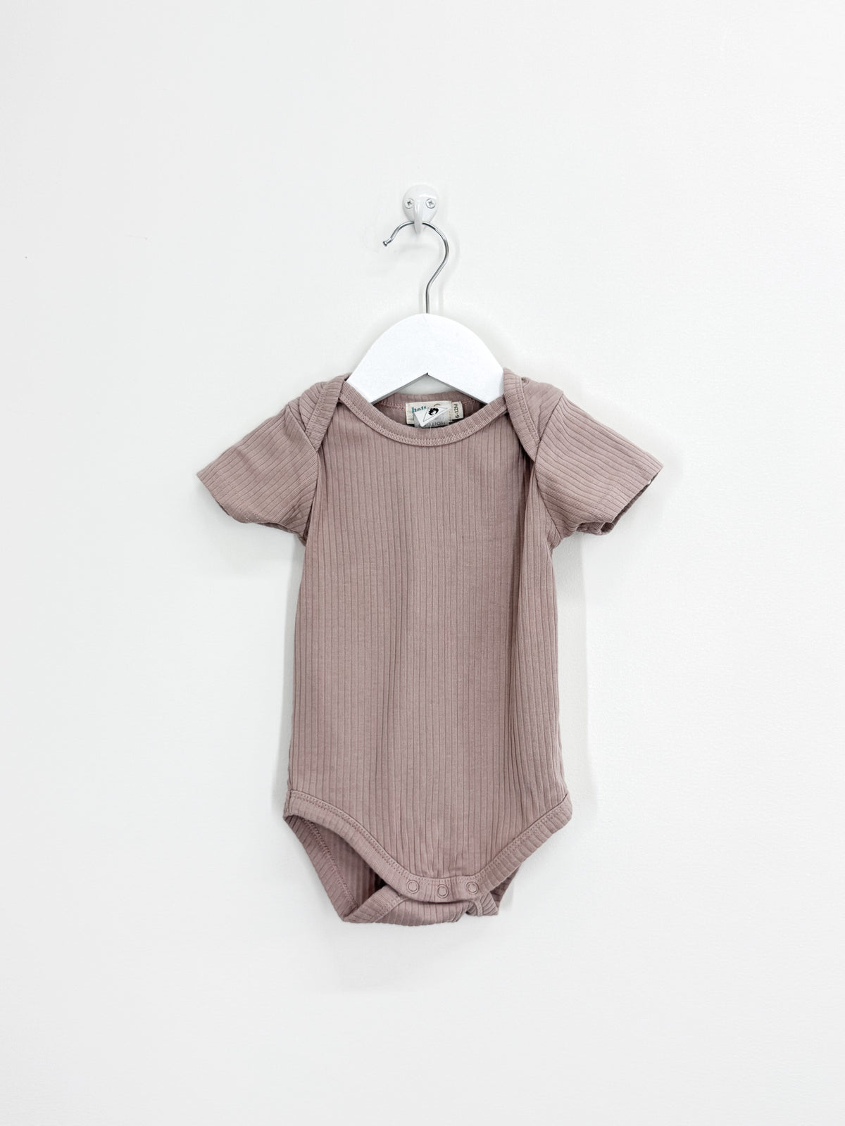 Hello Poppet organic short sleeve rib bodysuit (6-12m)
