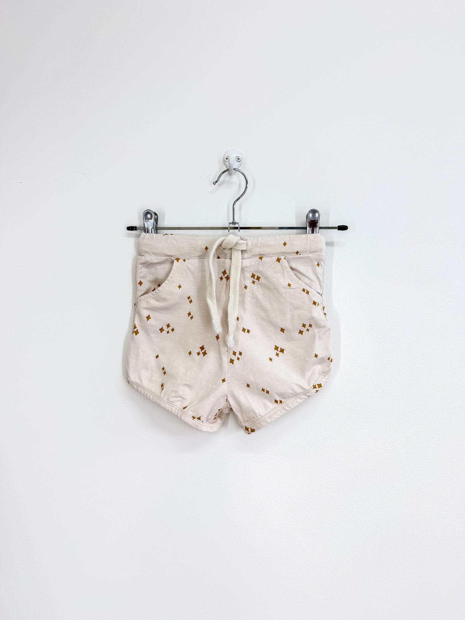 Buck & Baa organic star shorts (4y)