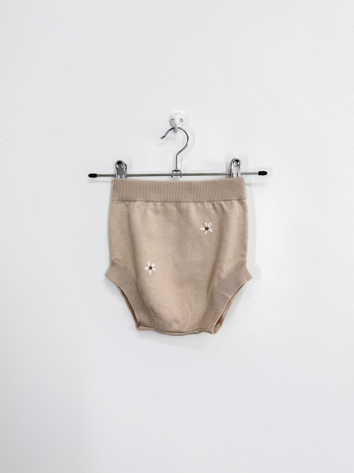 BNWOT Belle & Sun knit embroidery bloomers (3y)