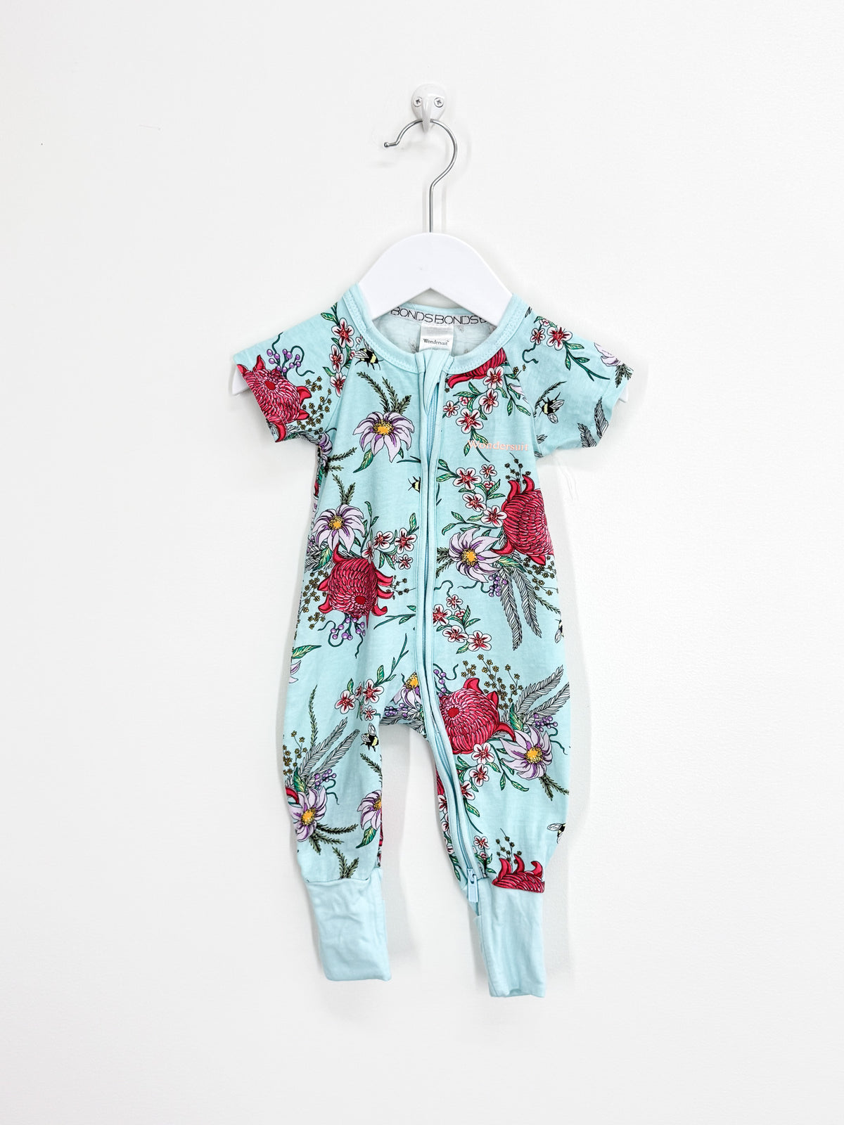 Bonds short sleeve wondersuit (0-3m)