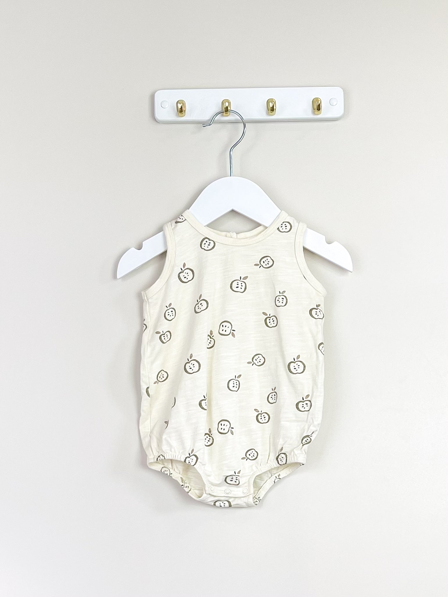 Rylee + Cru bubble suit (0-3m)