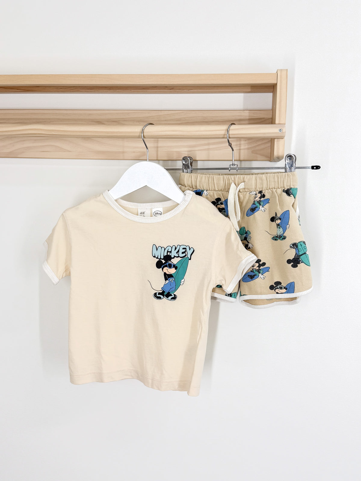 H&M x Disney surfer Mickey tee & shorts set (12-18m)