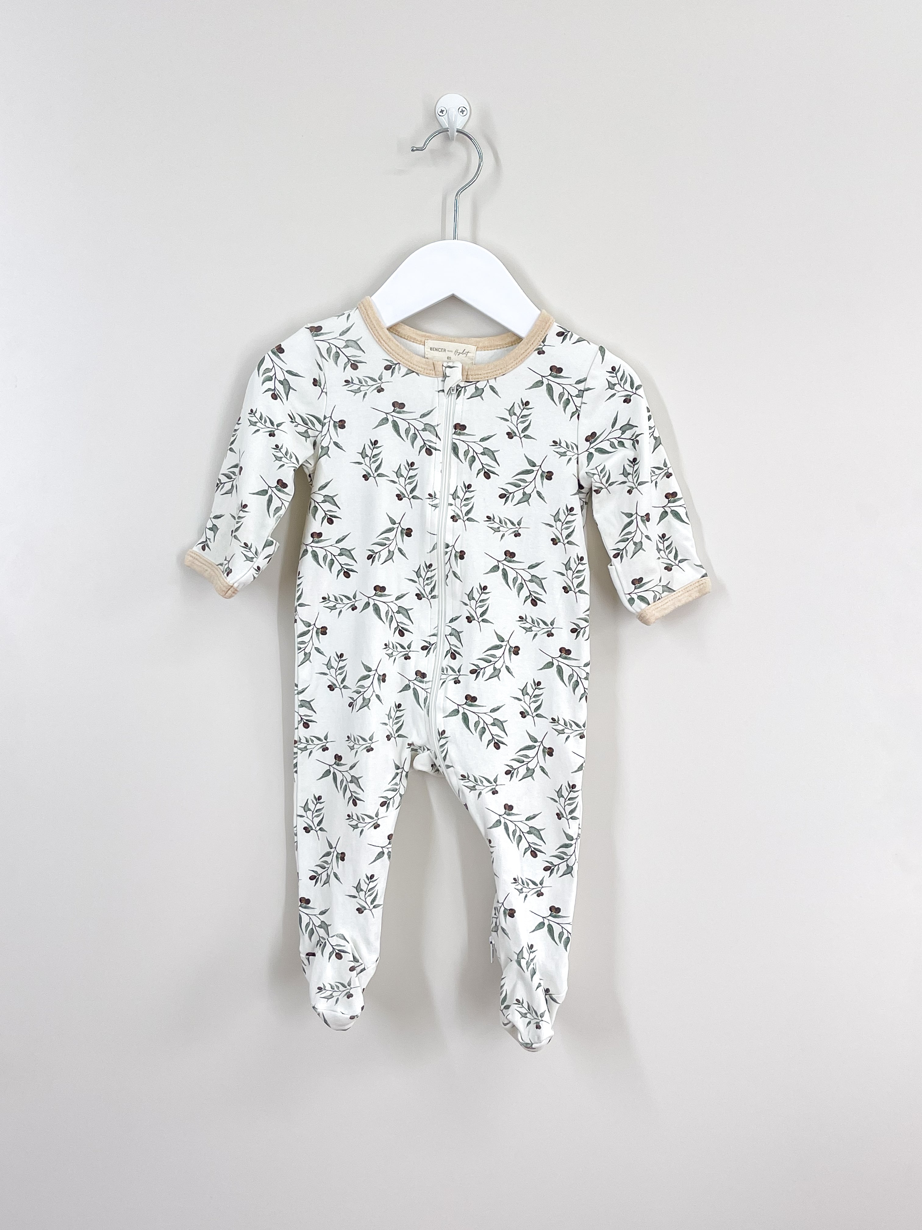 Bencer & Hazelnut zipsuit (3-6m)