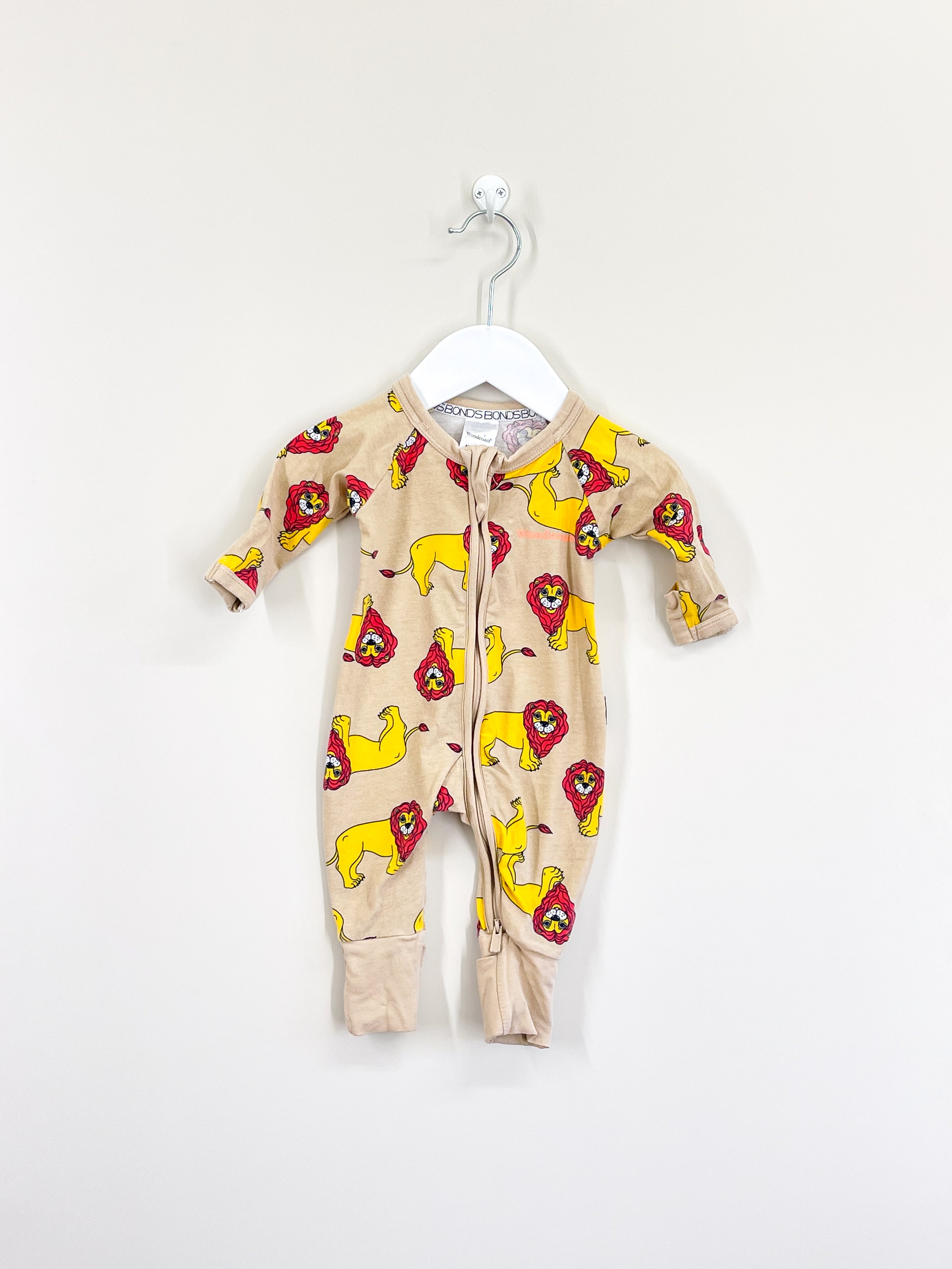 Bonds wondersuit - lions (newborn)