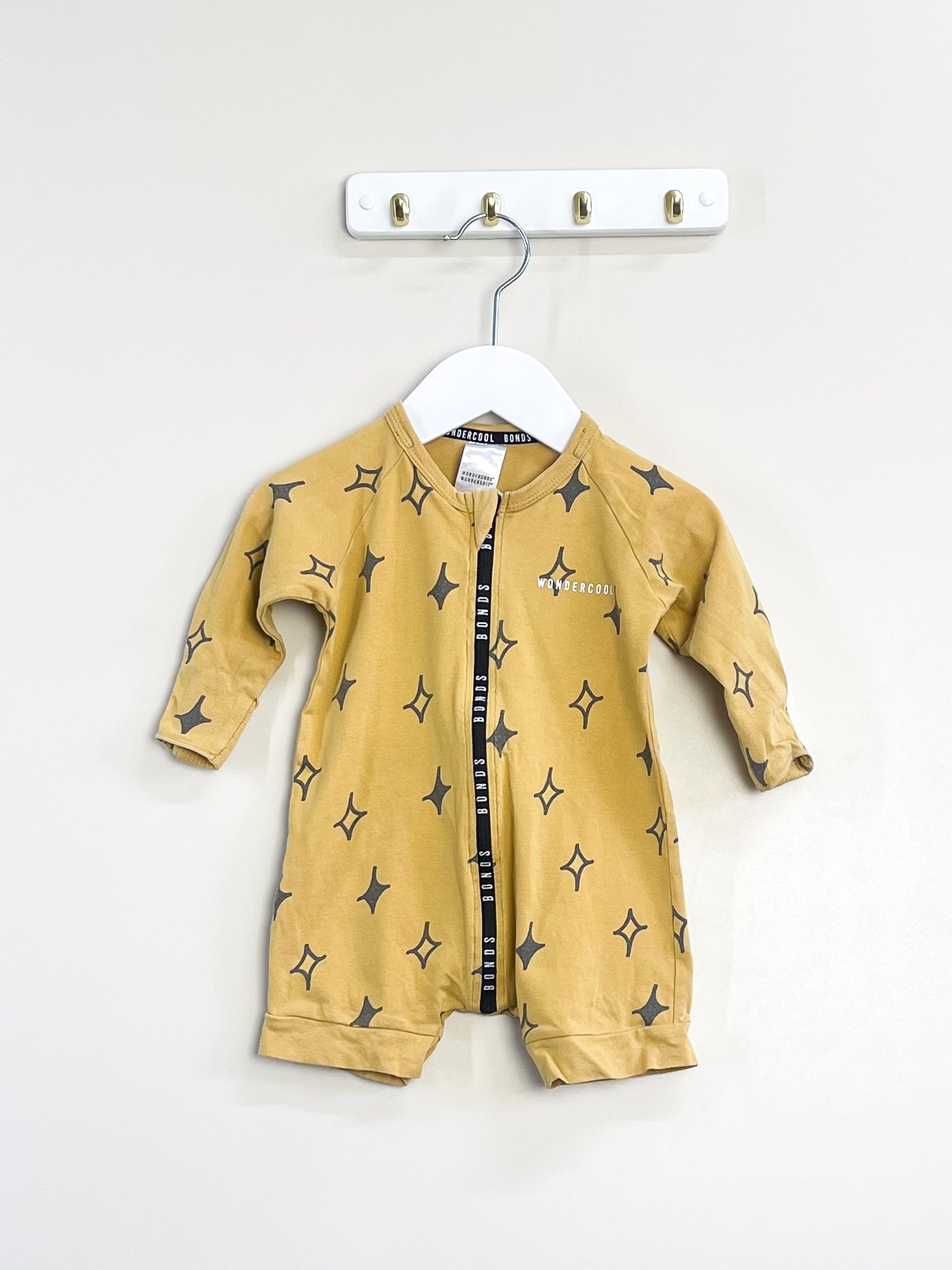 Bonds wondercool wondersuit (3-6m)