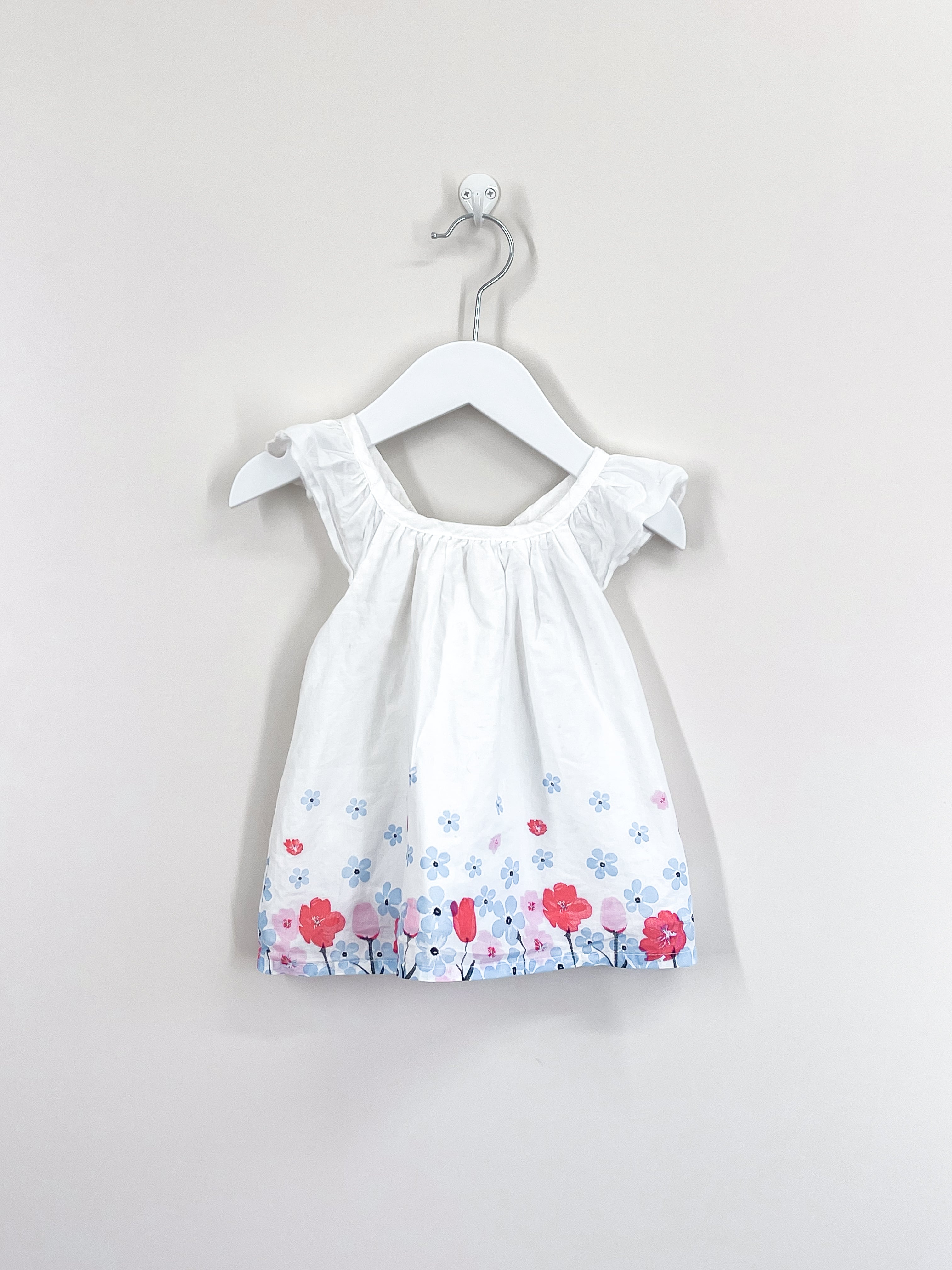 Teeny Weeny flutter dress (3-6m)