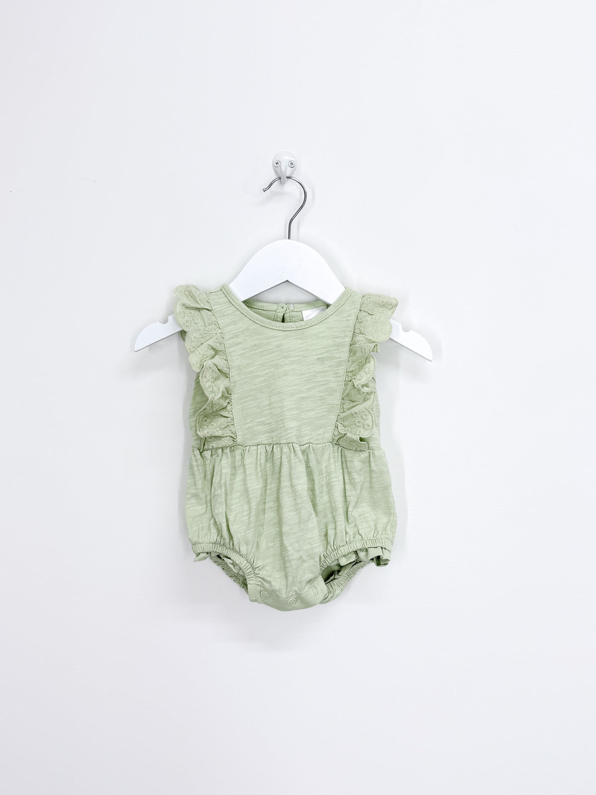Teeny Weeny frill lime romper (3-6m)