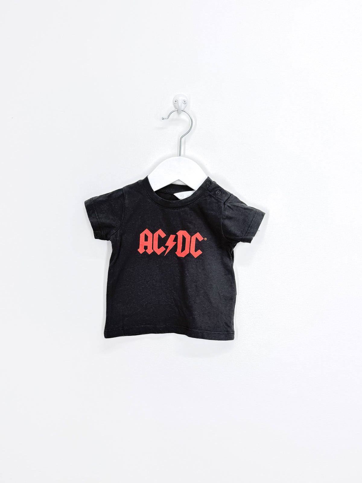 Cotton On Kids x ACDC short sleeve tee (0-3m)