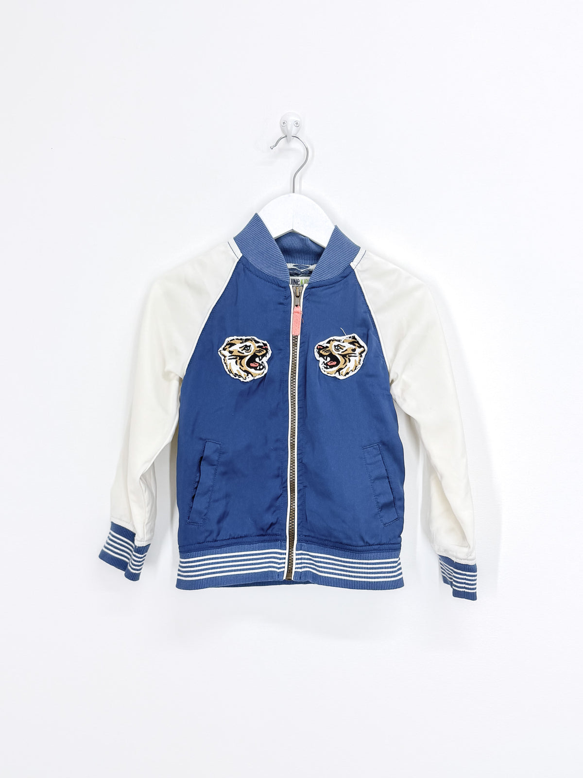 OshKosh japan tiger bomber zip jacket (4y)