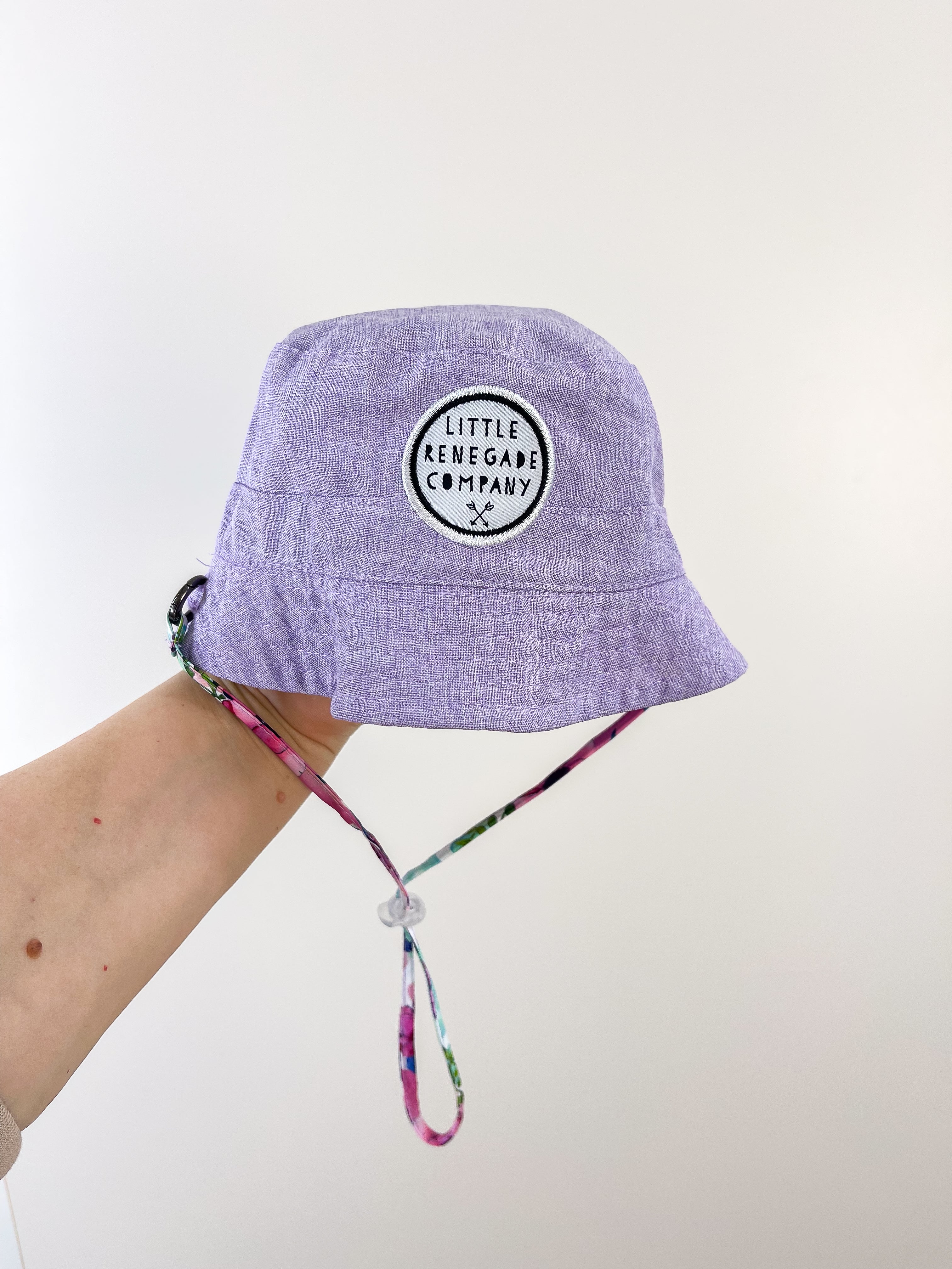 Little Renegade reversible hat (0-1y)