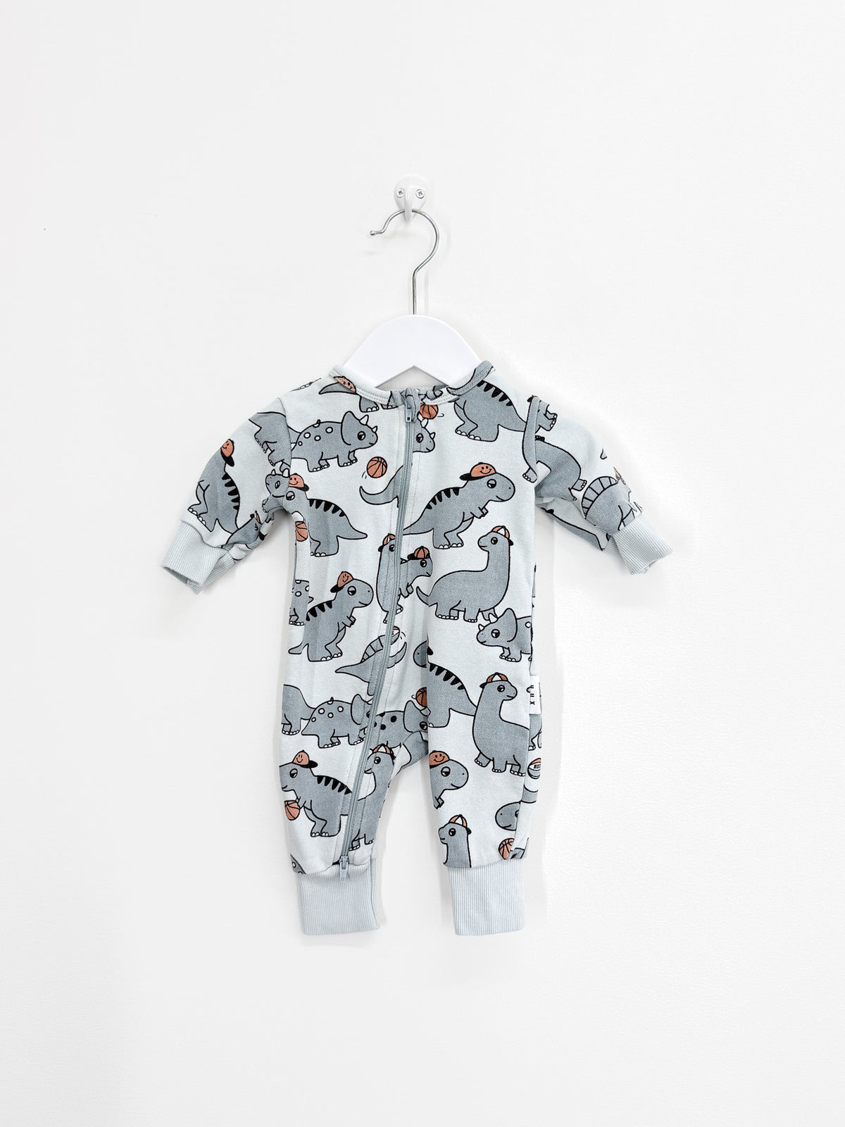 Hux organic b-ball dino jersey zipsuit (0-3m)