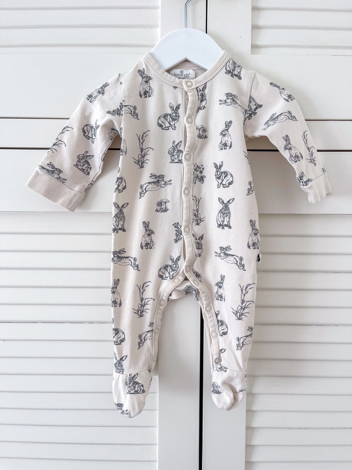 Burrow & Be organic button onesie - almond burrowers (0-3m)