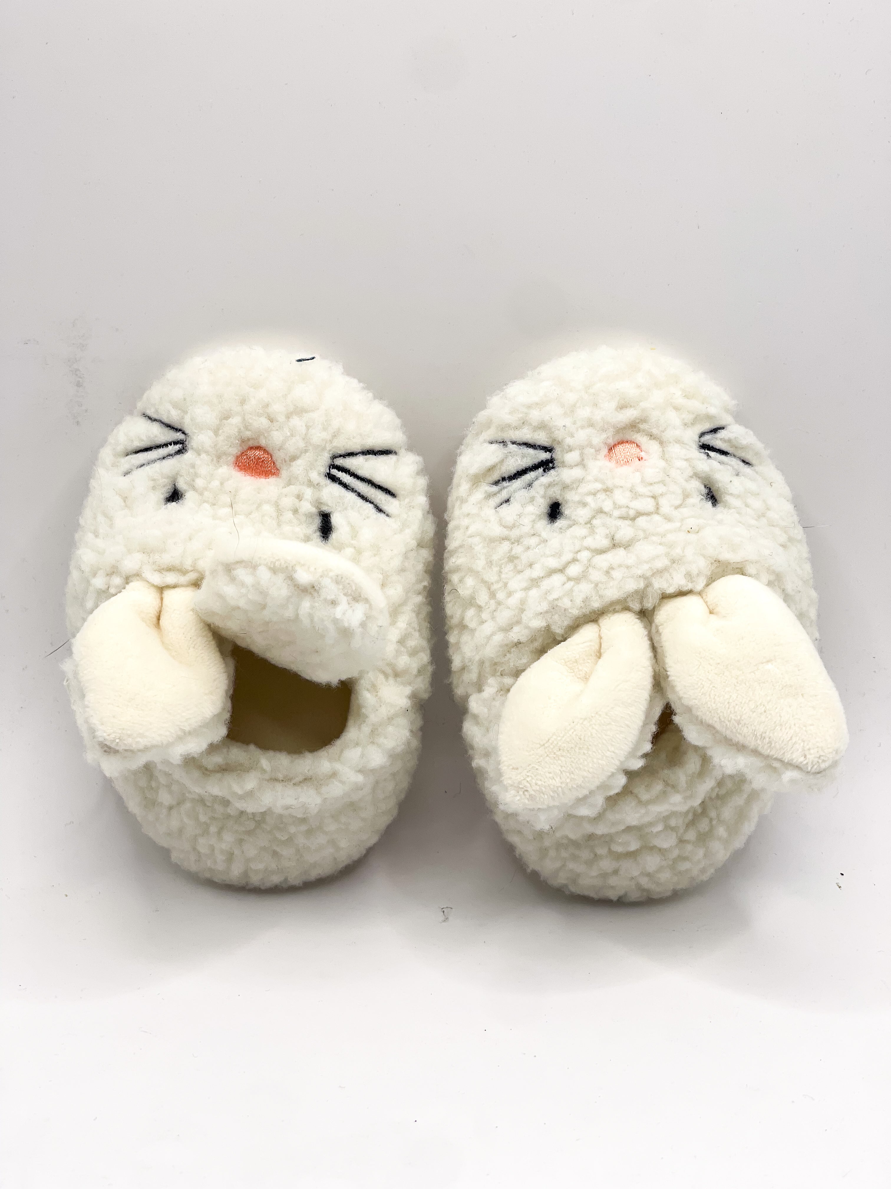 Peter Alexander fluffy bunny slippers (0-3m)