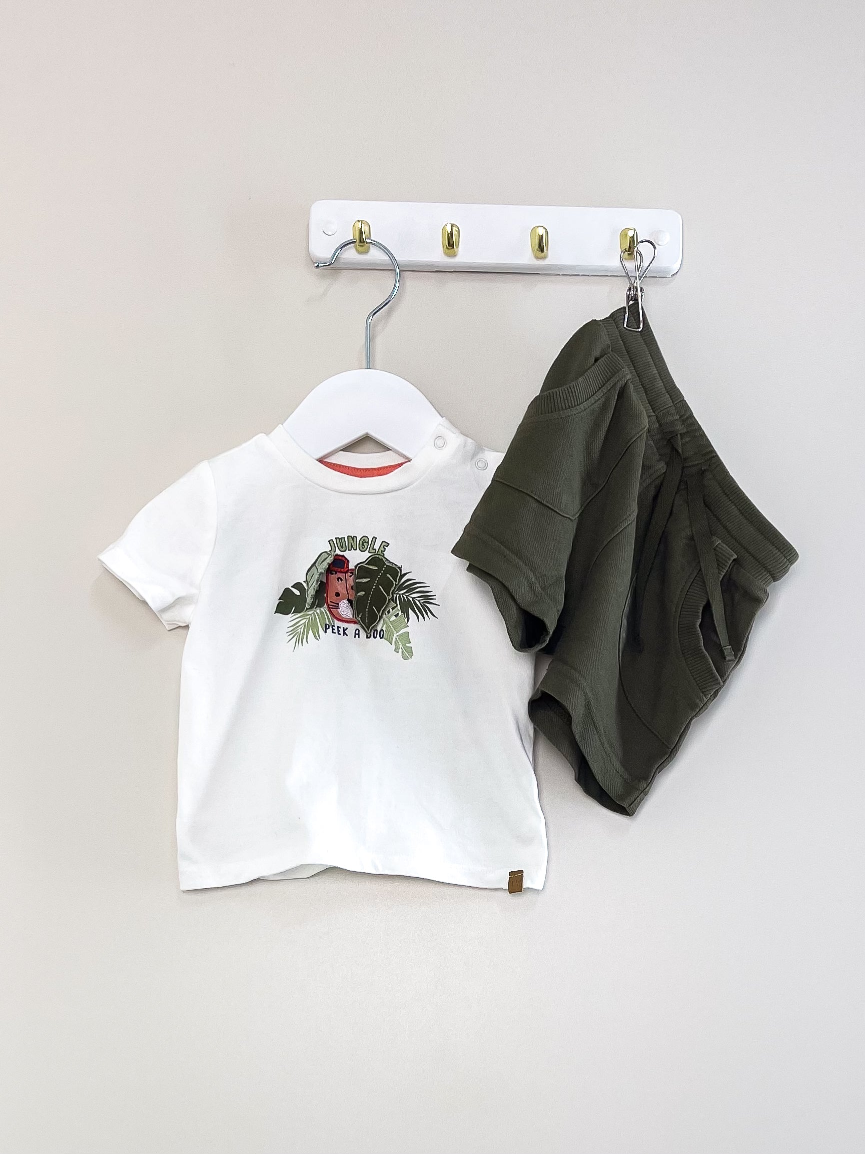 Teeny Weeny peek a boo jungle set (3-6m)