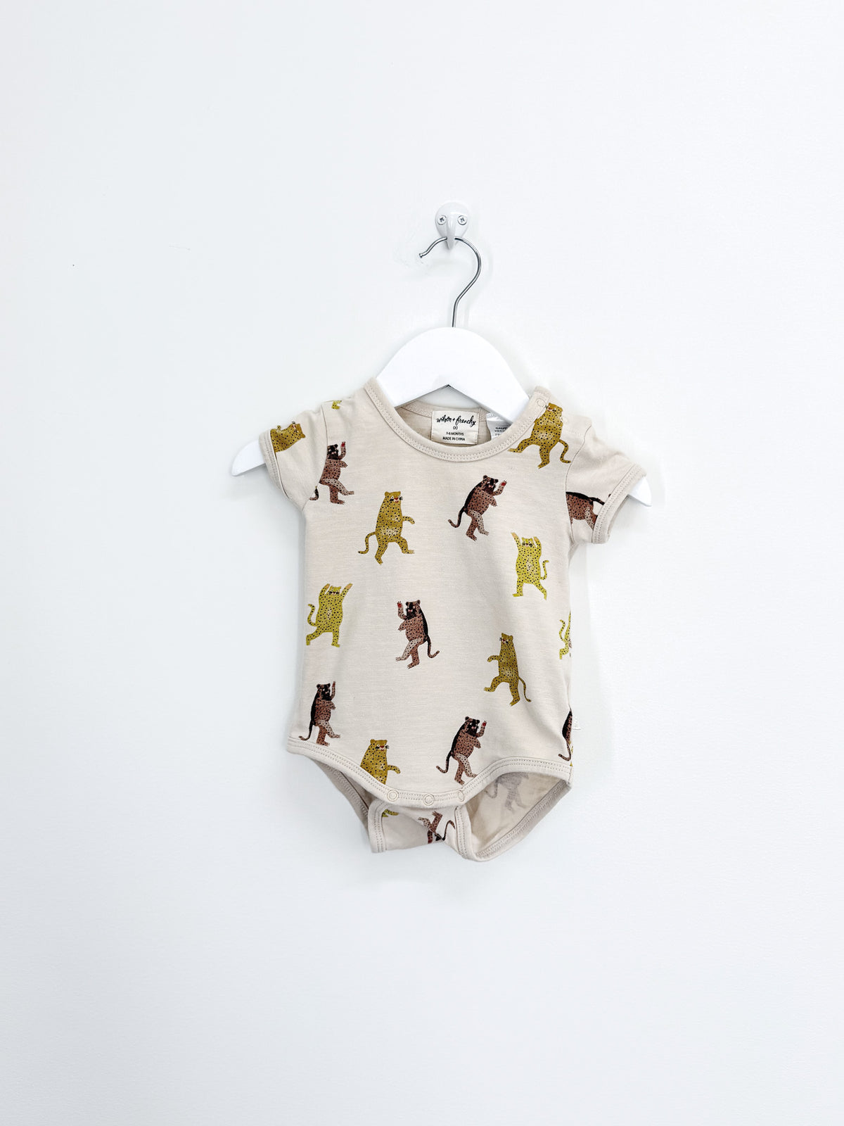 Wilson & Frenchy organic short sleeve bodysuit - roar (3-6m)