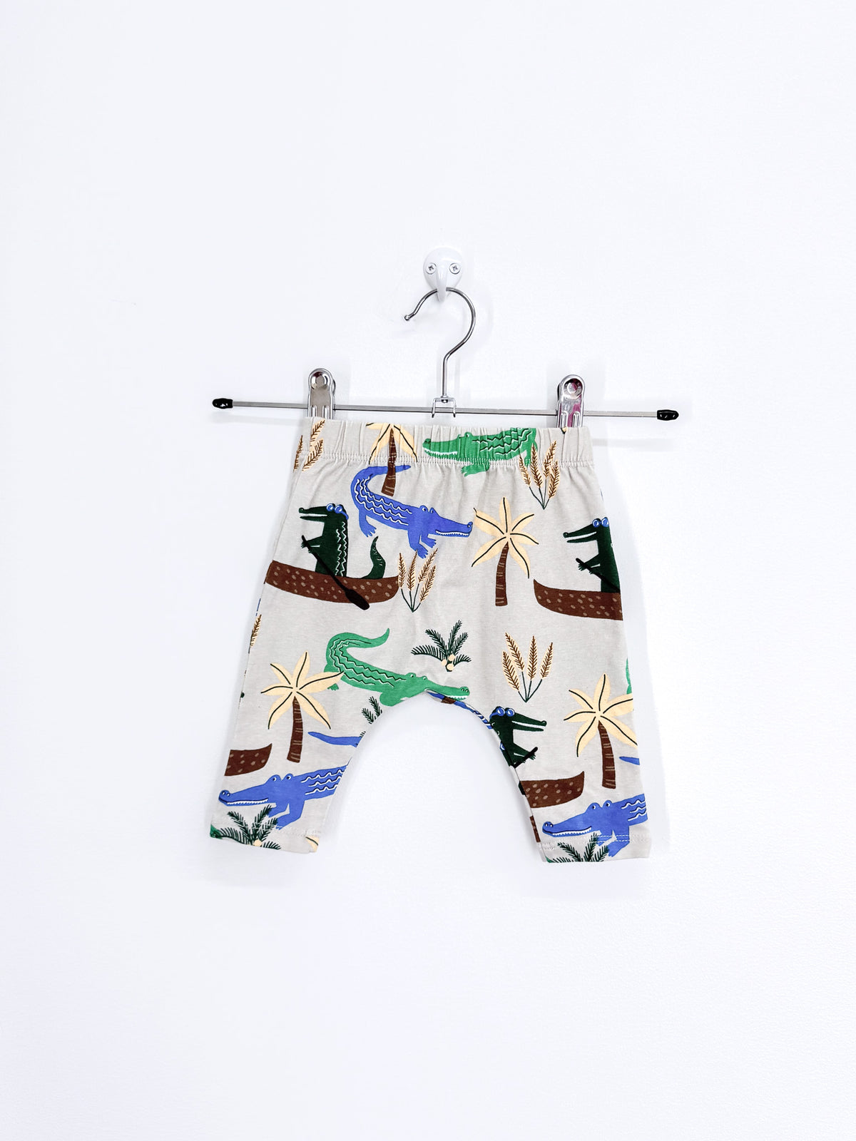 Cotton On Kids crocodile leggings (newborn)