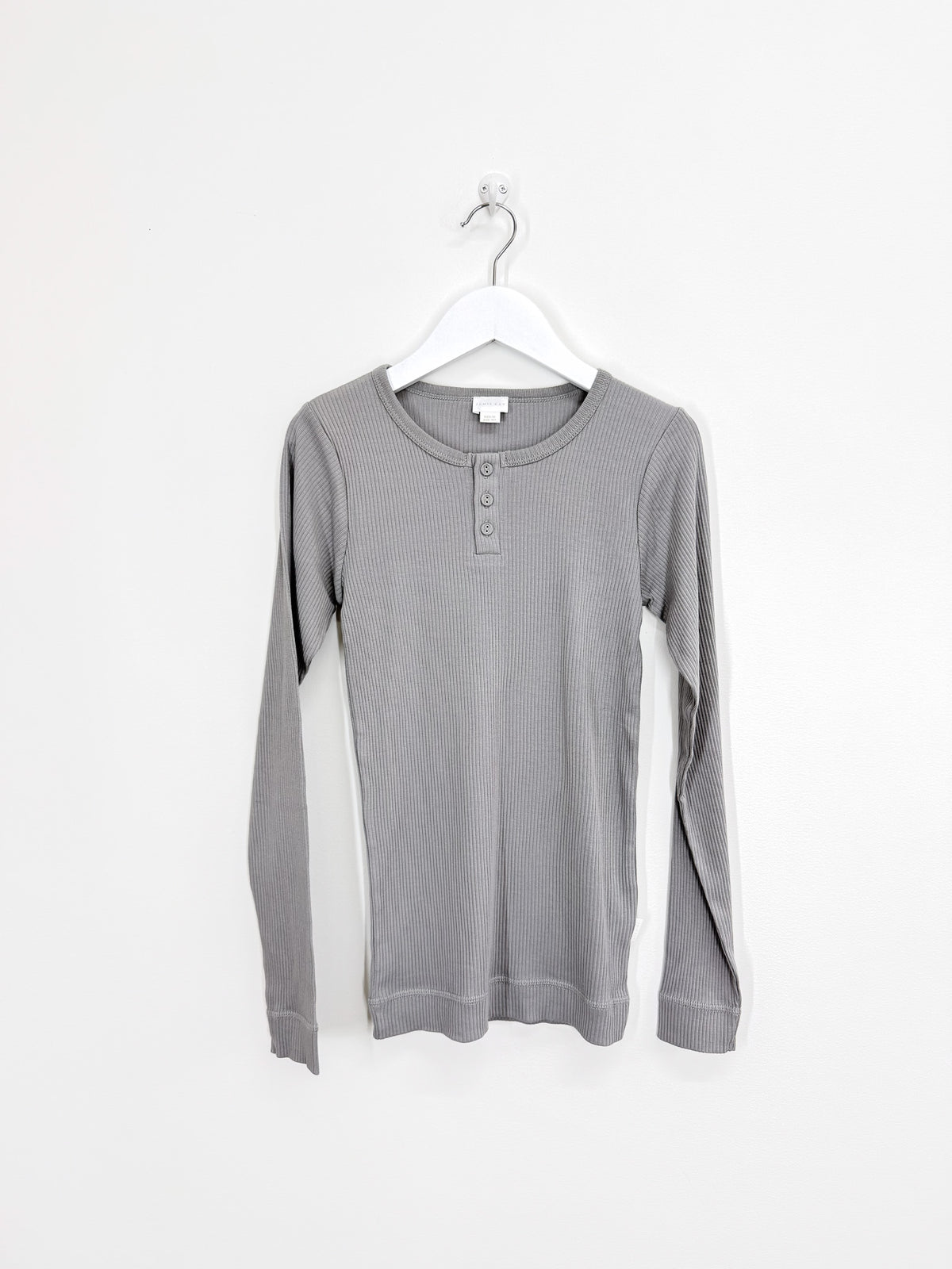 BNWOT Jamie Kay orgnaic modal long sleeve rib henley - finch (10y)