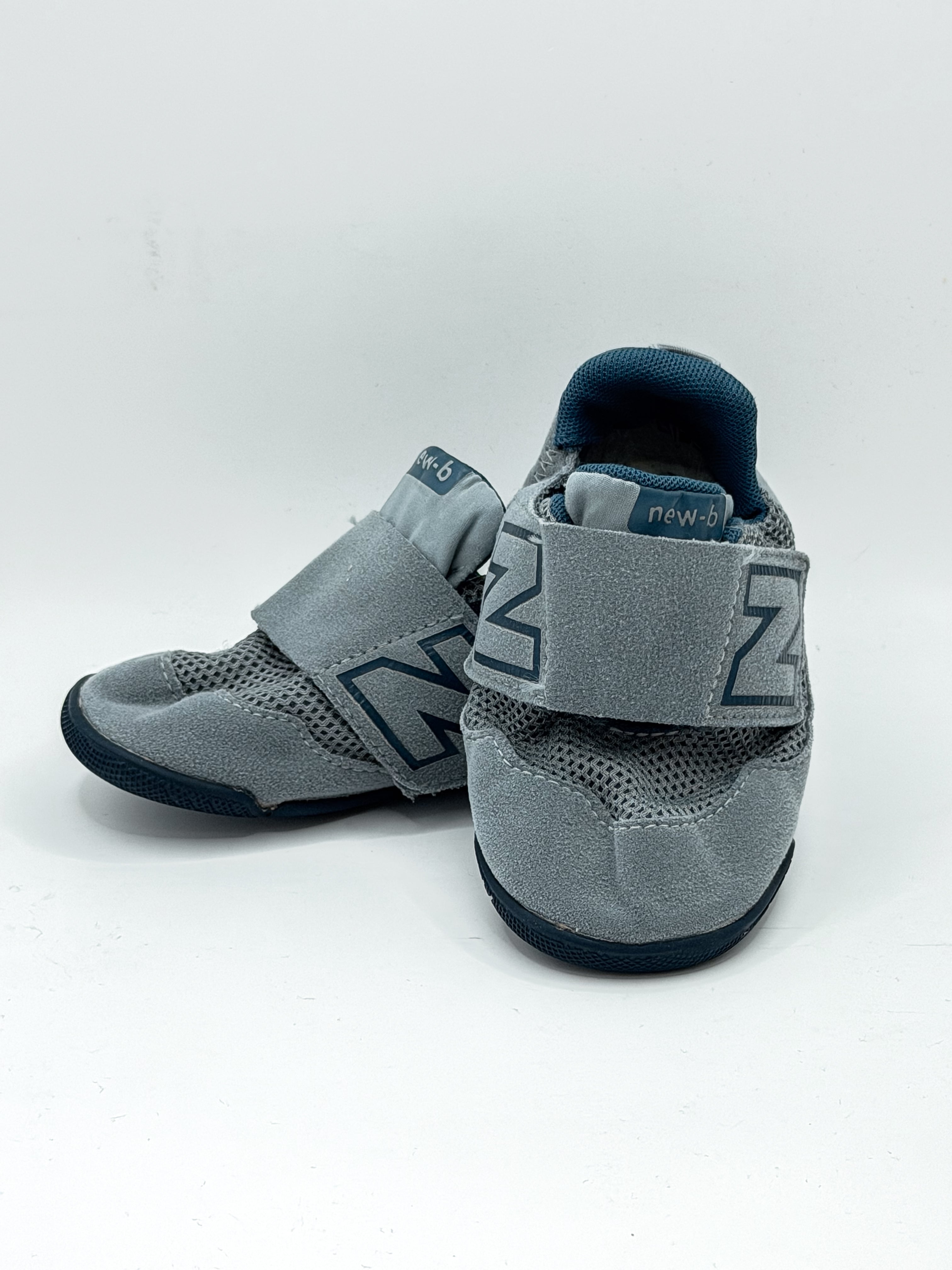 New Balance new-b velcro shoes (6.5UK)