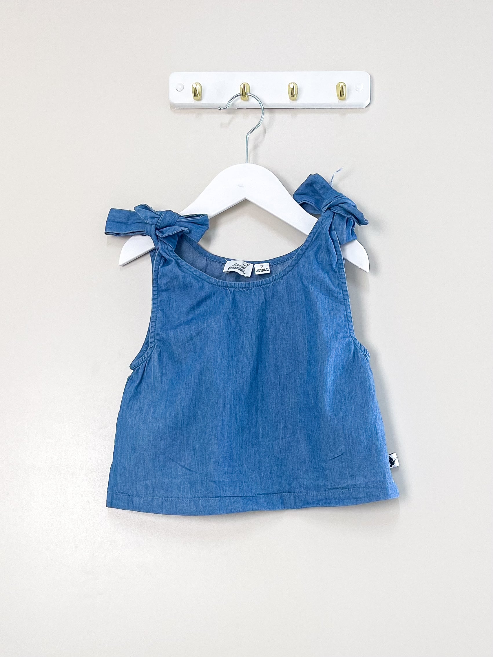 Radicool tie swing tank (7y)