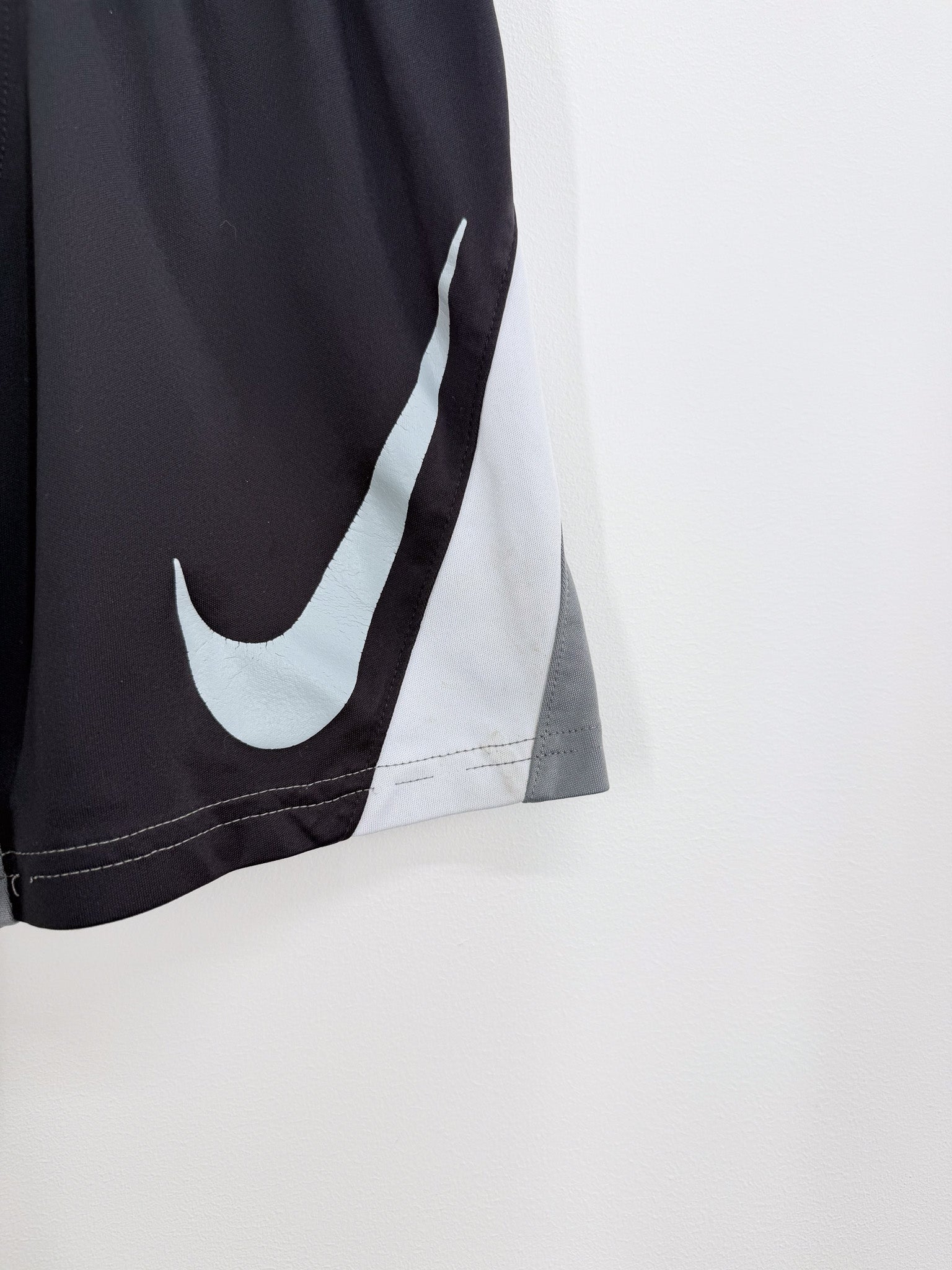 Nike dri-fit shorts (5-6y)