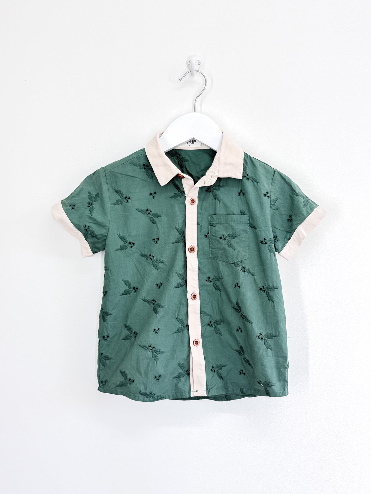 🎄 Bencer & Hazelnut short sleeve mistletoe shirt (2y)