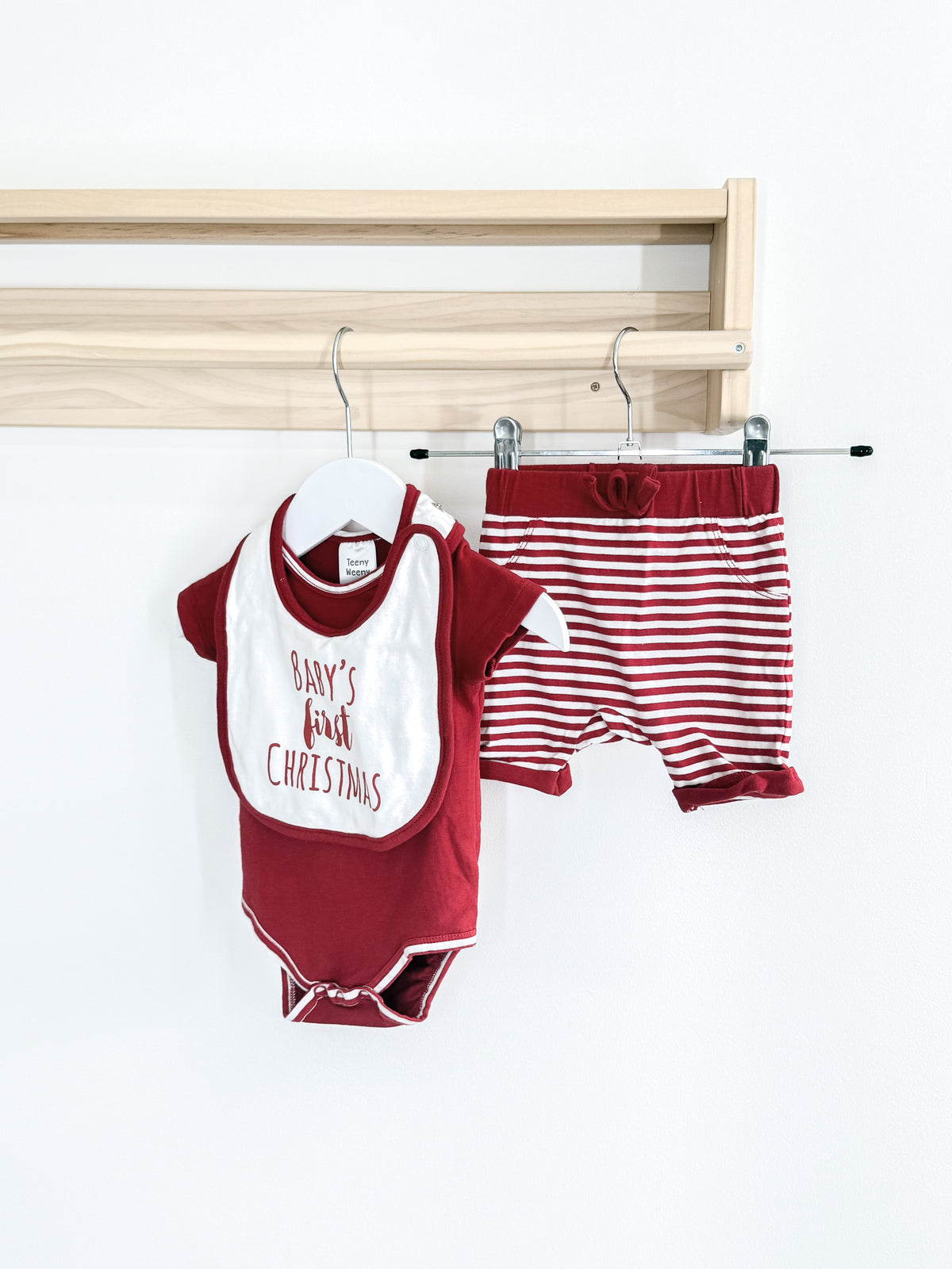🎄 Teeny Weeny santa's favourite 3 piece set (0-3m)