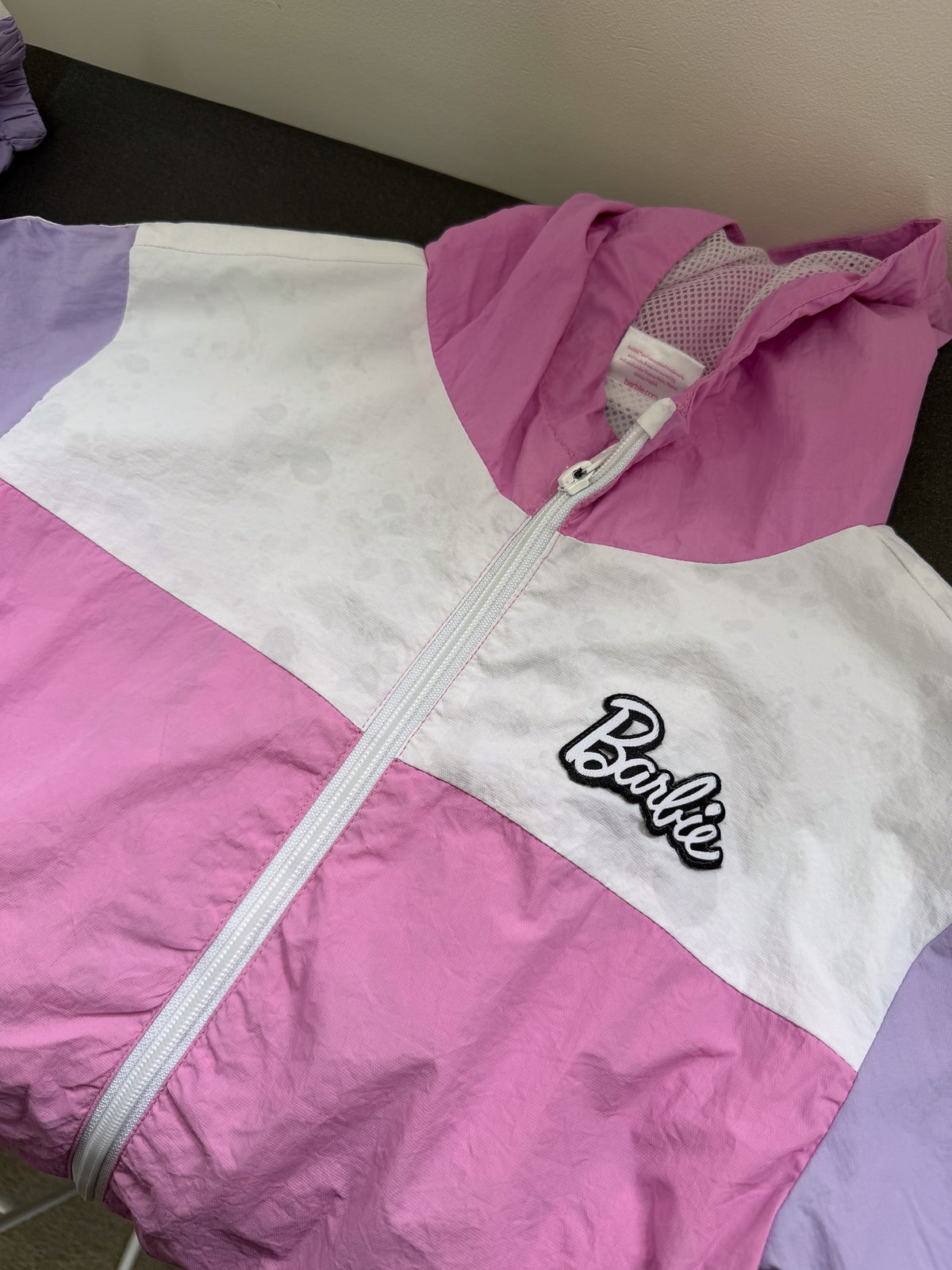 Cotton On Kids x Barbie retro hooded zip jacket (5-6y)