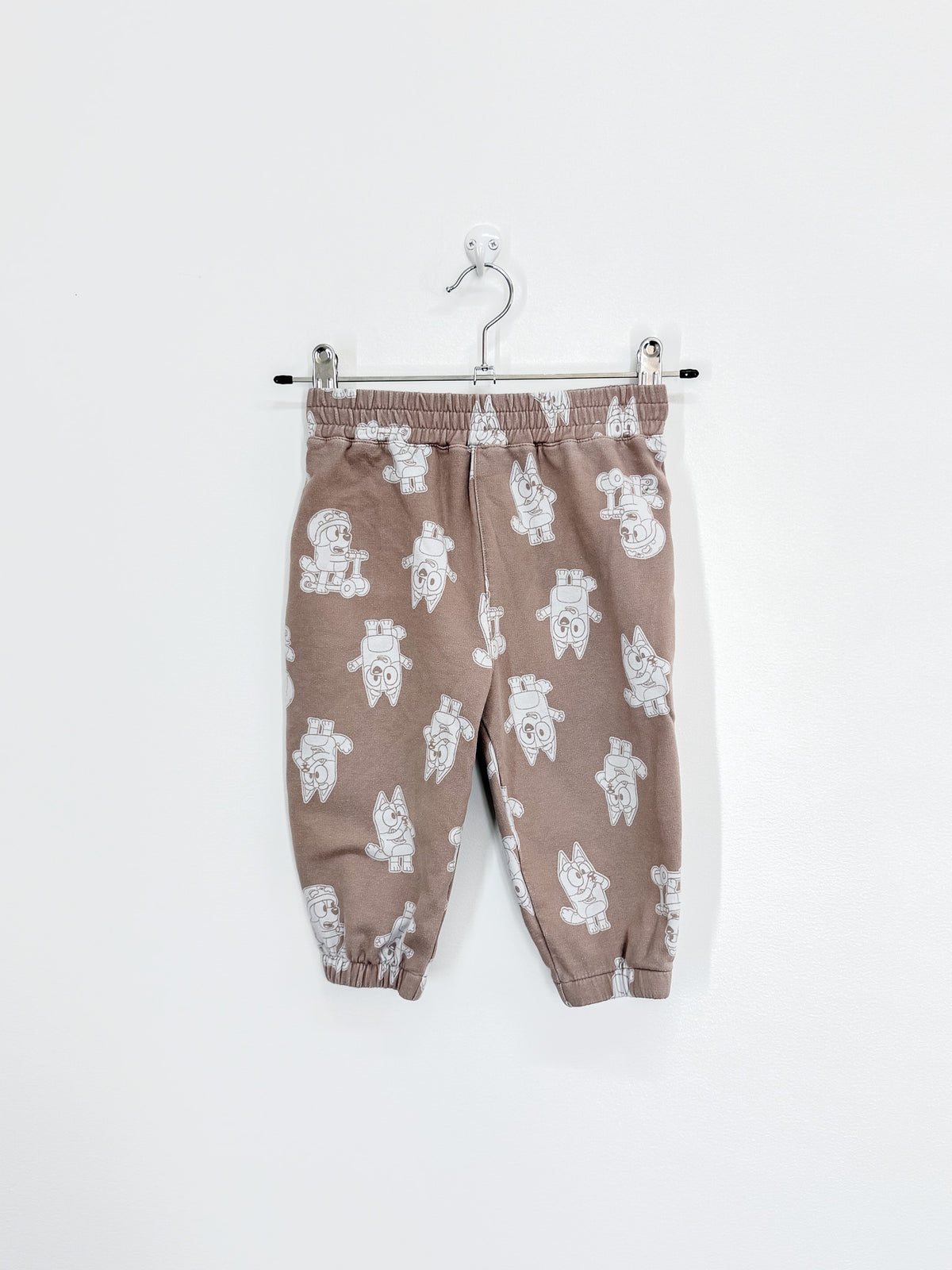 Cotton On Kids x Bluey Bingo track pants (12-18m)