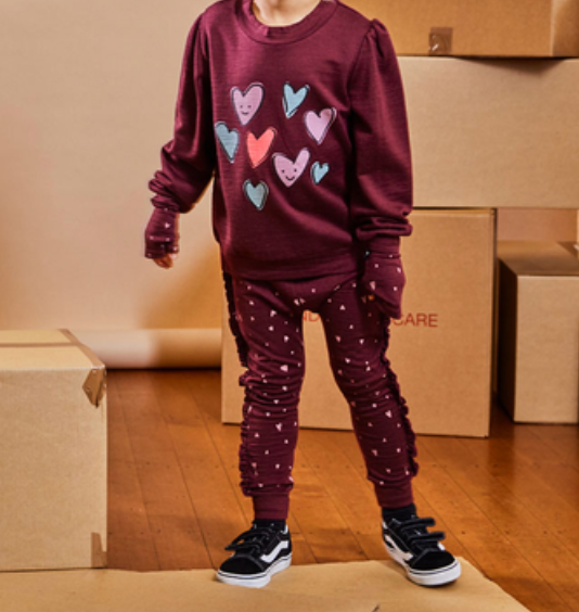 Little Flock Of Horrors merino lulu sweatshirt - merlot hearts (4-5y)