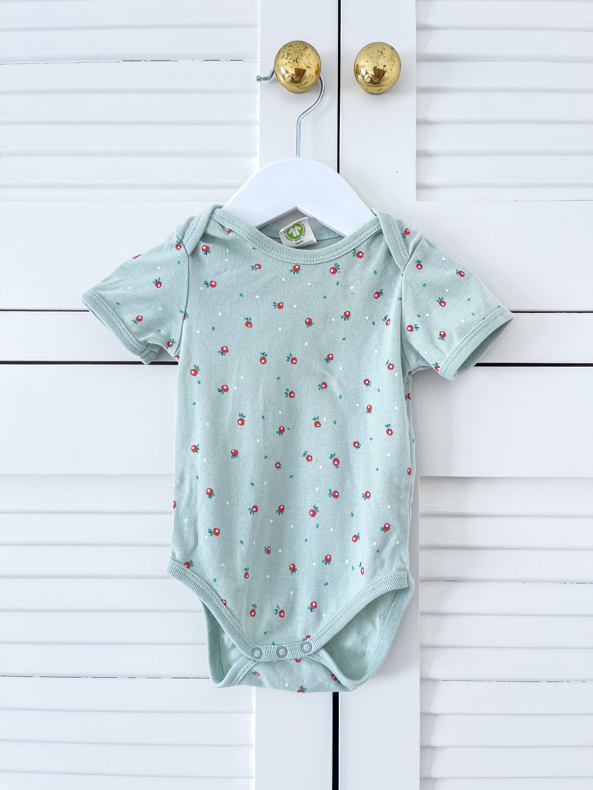 Nature Baby organic short sleeve bodysuit - apples (6-12m)