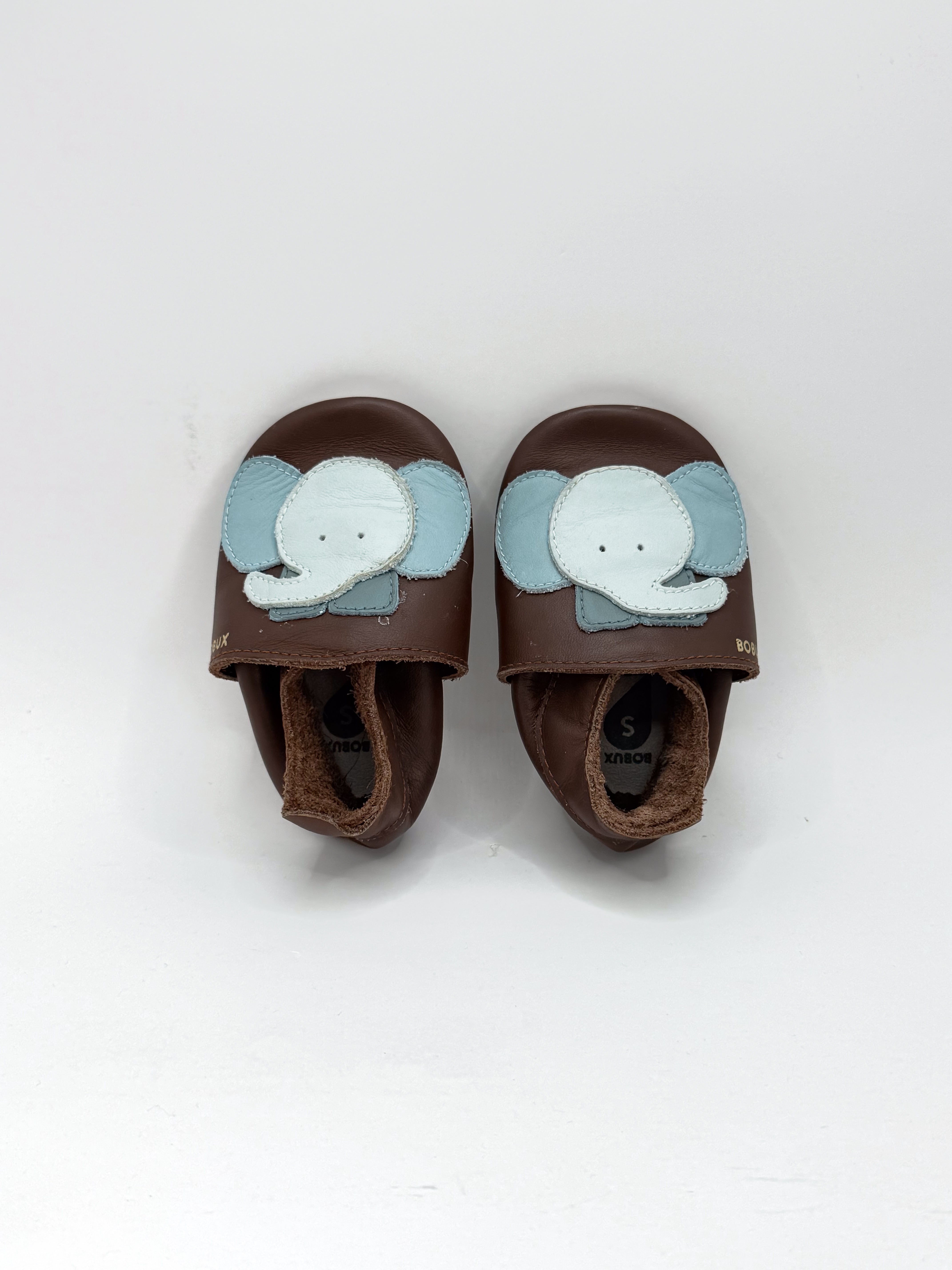 Bobux elephant soft sole slip ons (16-17EU)
