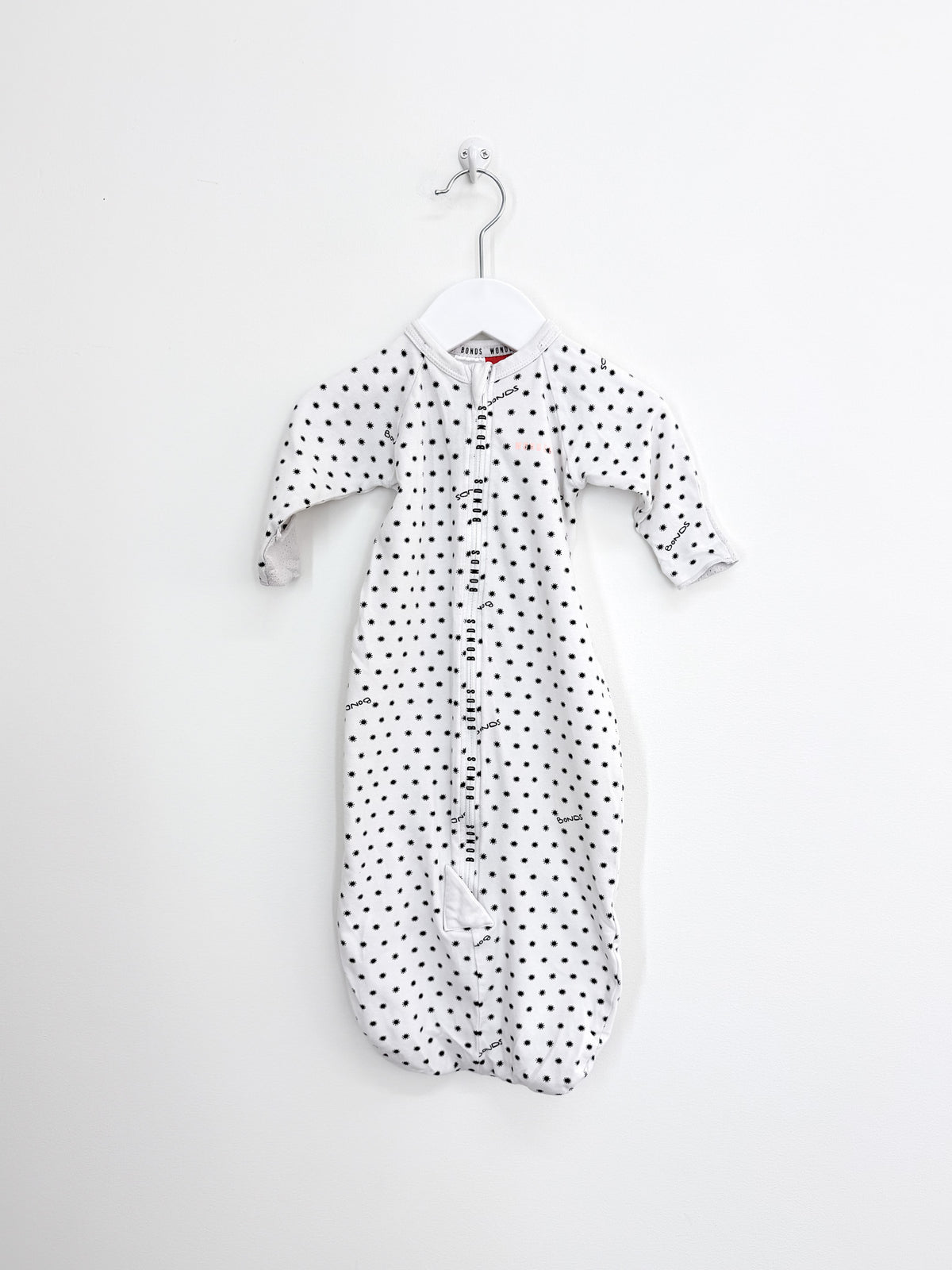 Bonds wondercool wonderbundle sleep bag - white suns (0-3m)