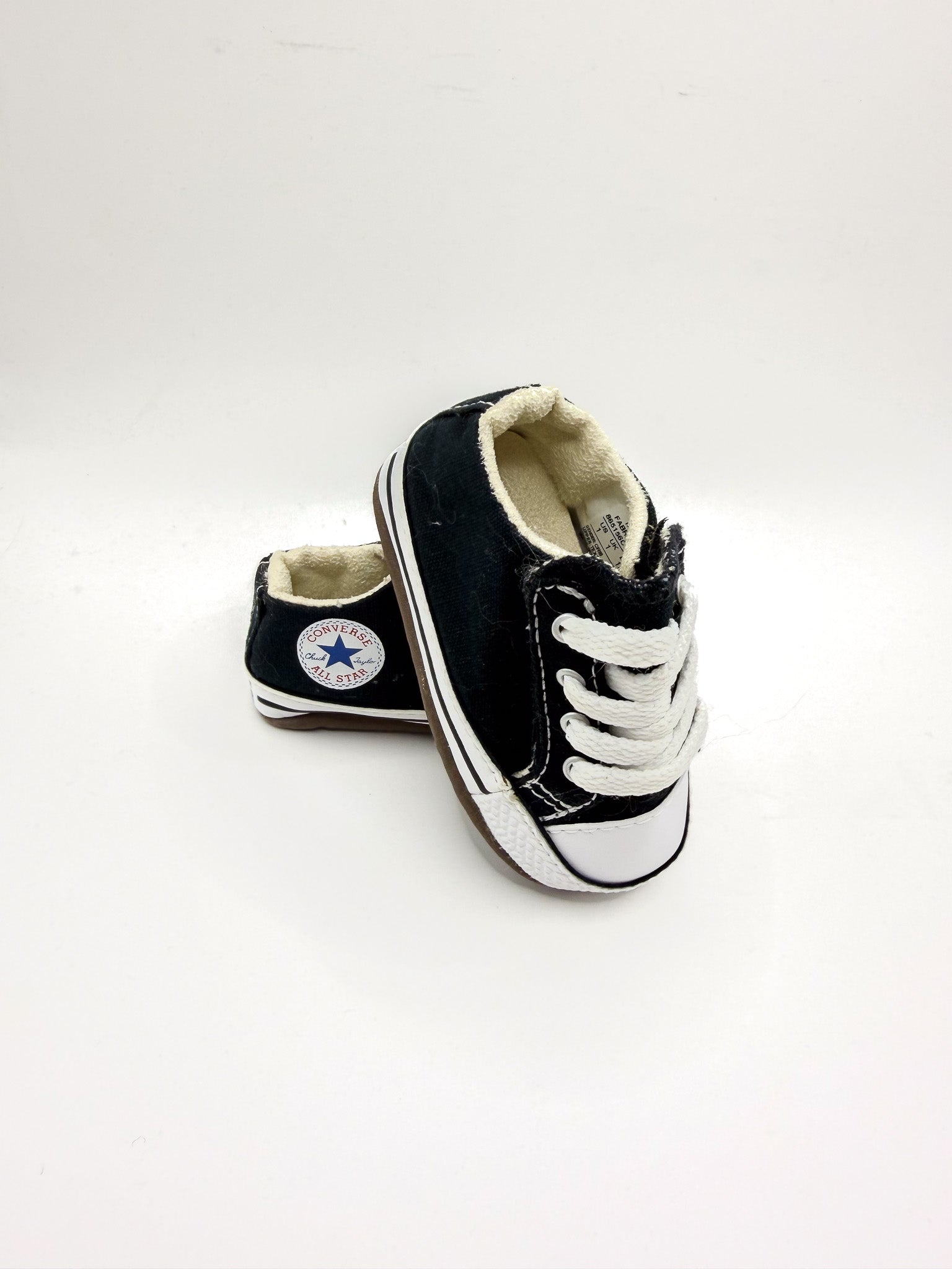 BNWOT Converse velcro cribsters - black (17EU)