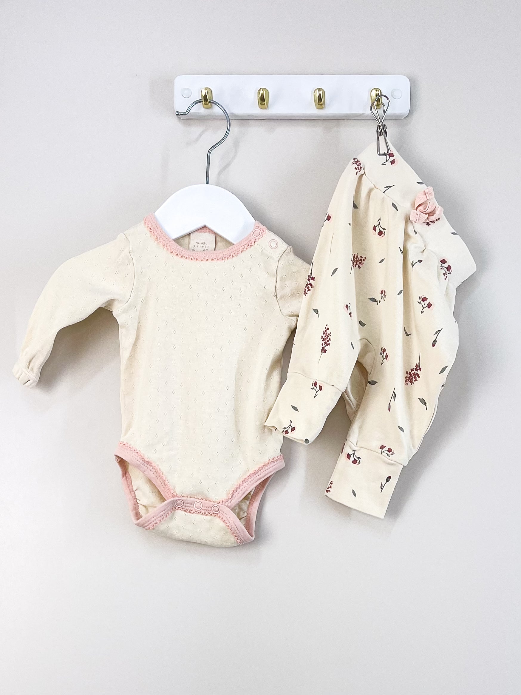 Little Bundle pointelle floral set (newborn)