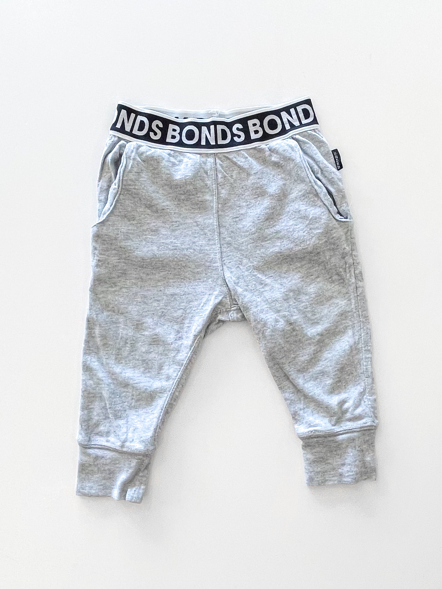 Bonds pocket pants (3-6m)