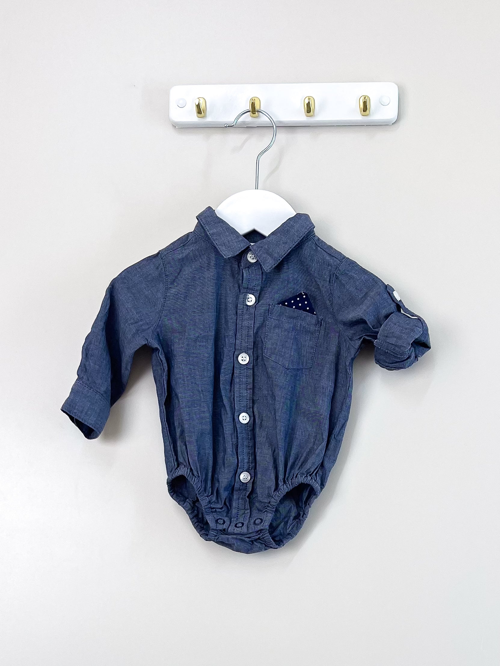 Teeny Weeny shirt bodysuit (3-6m)