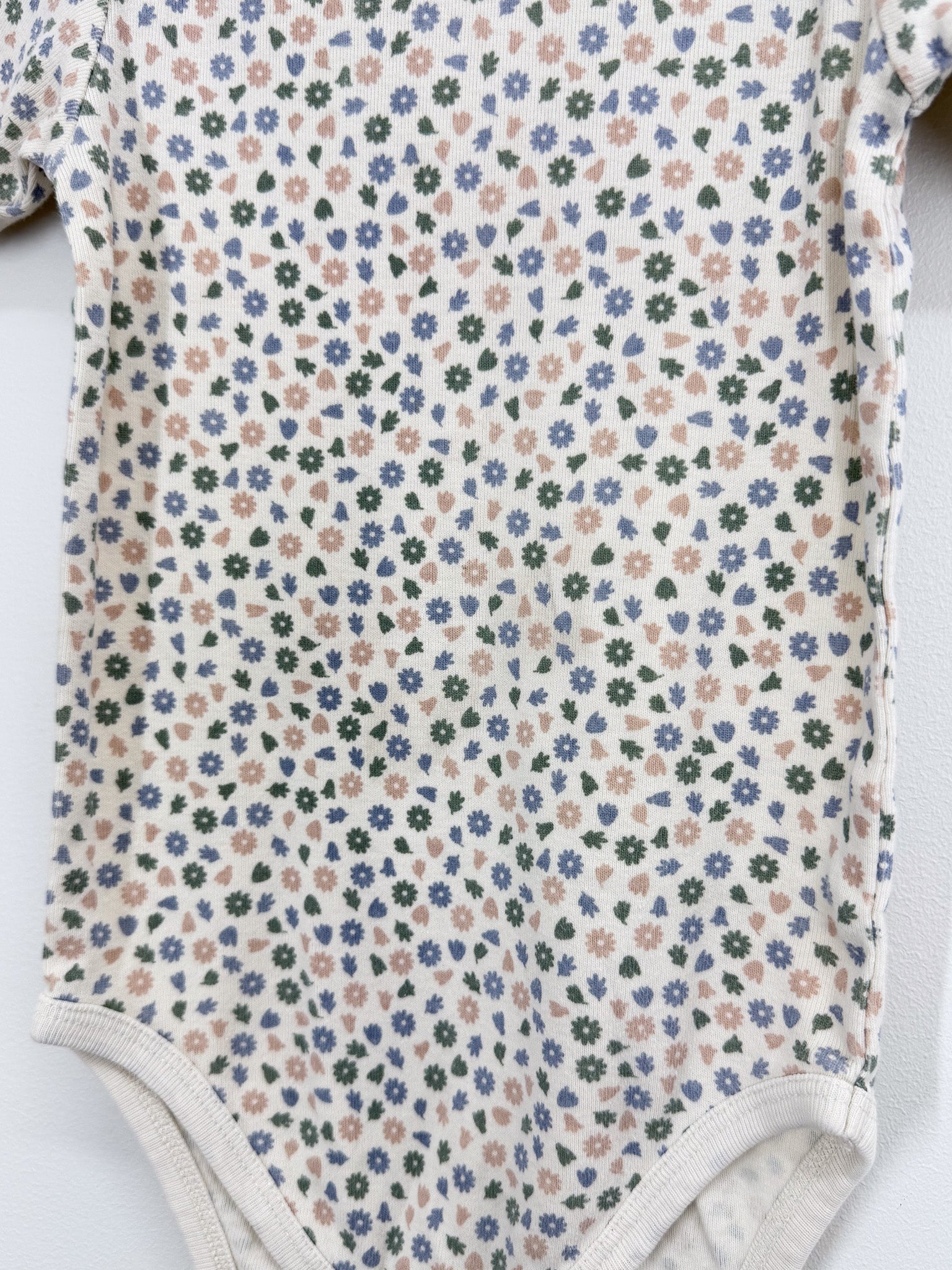 Nature Baby organic bodysuit - chamomile blooms (1y)