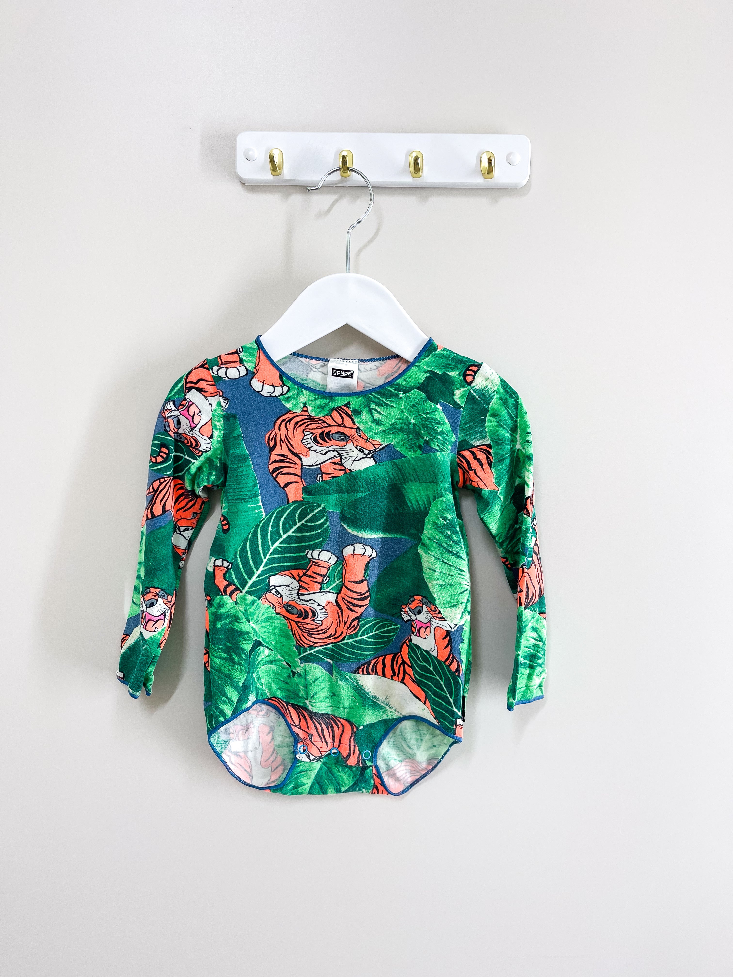 Bonds x The Jungle Book bodysuit (6-12m)