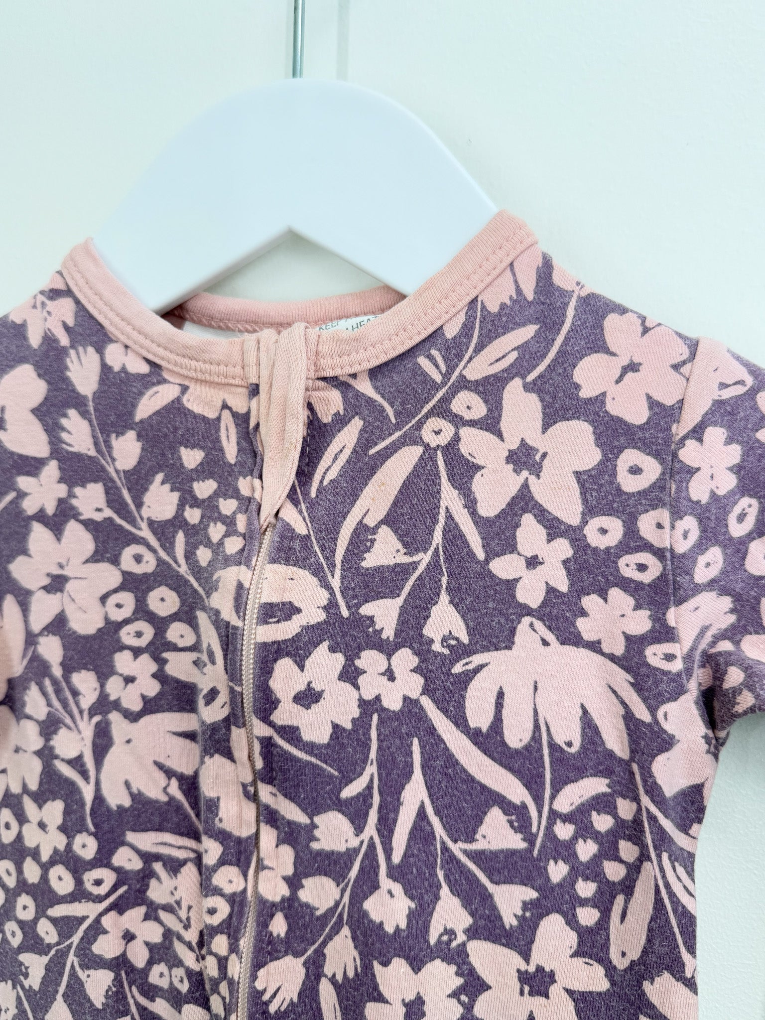 The Sleep Store organic zipsuit (3-6m)