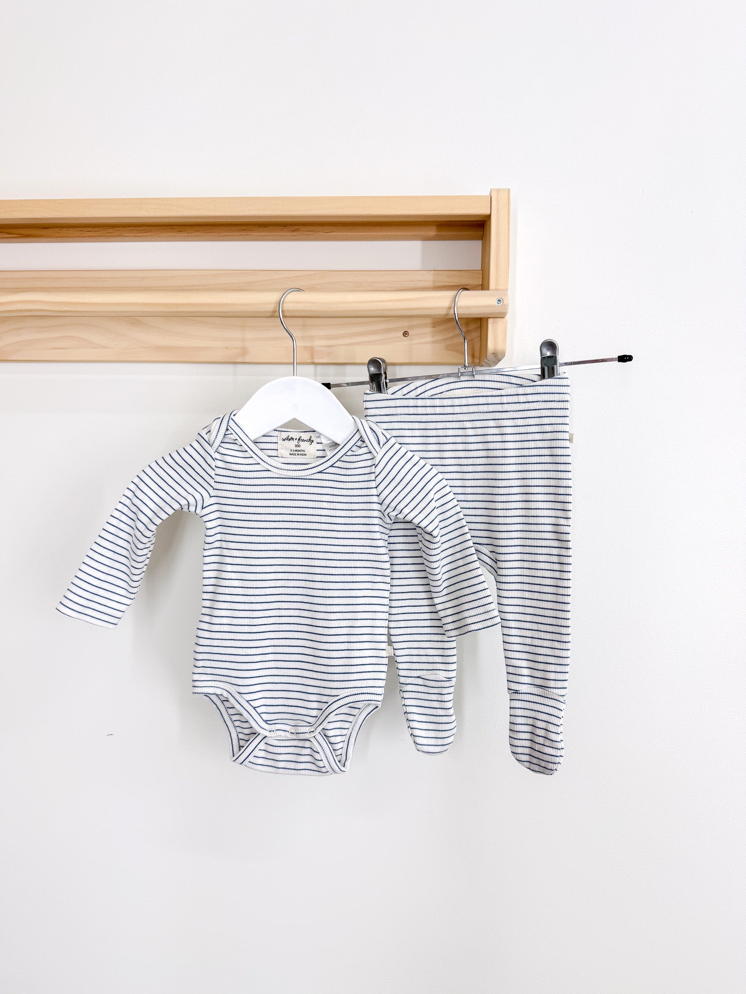 Wilson & Frenchy organic rib set - blue stripe (0-3m)