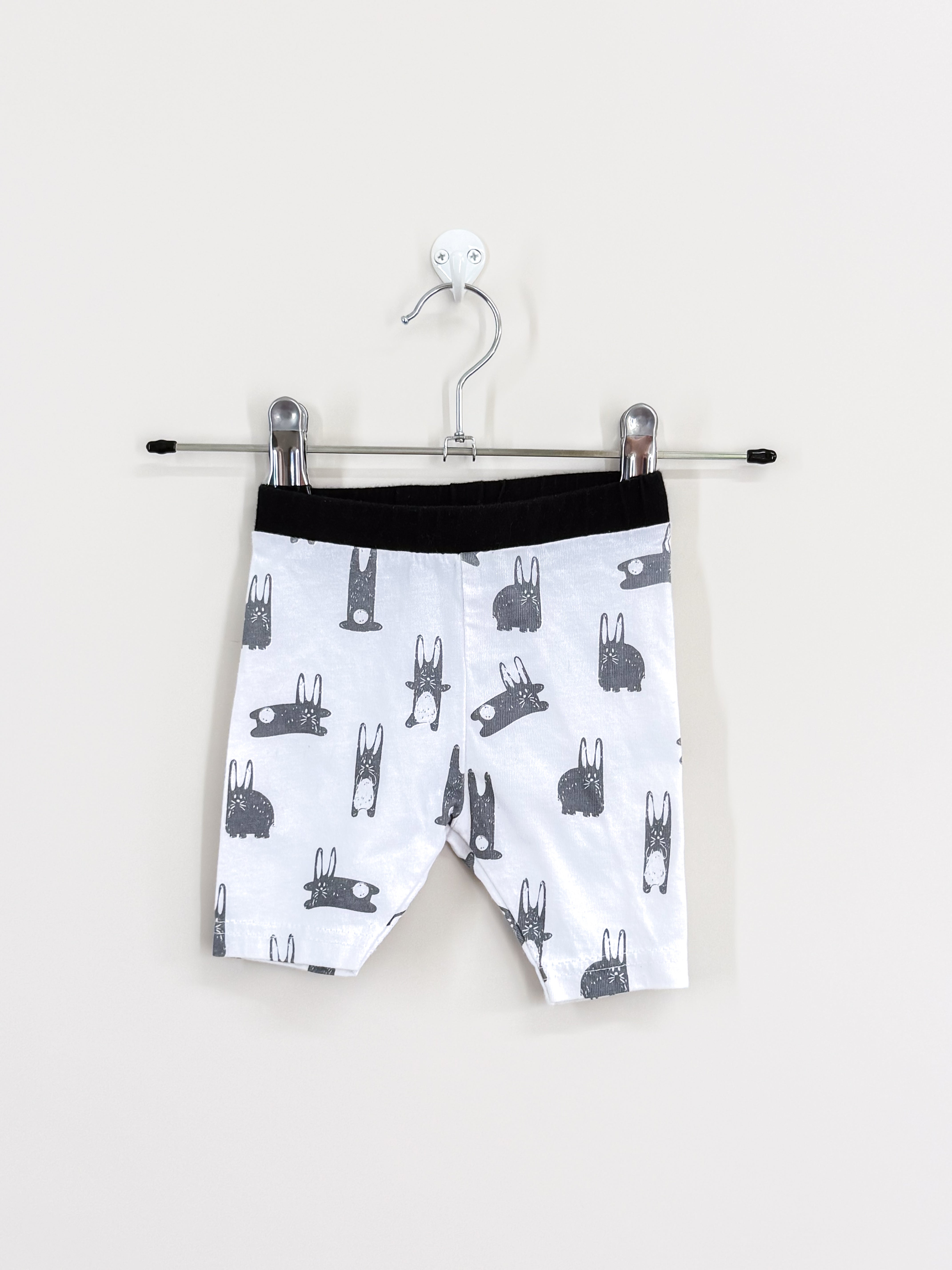 Teeny Weeny bunny shorts (0-3m)